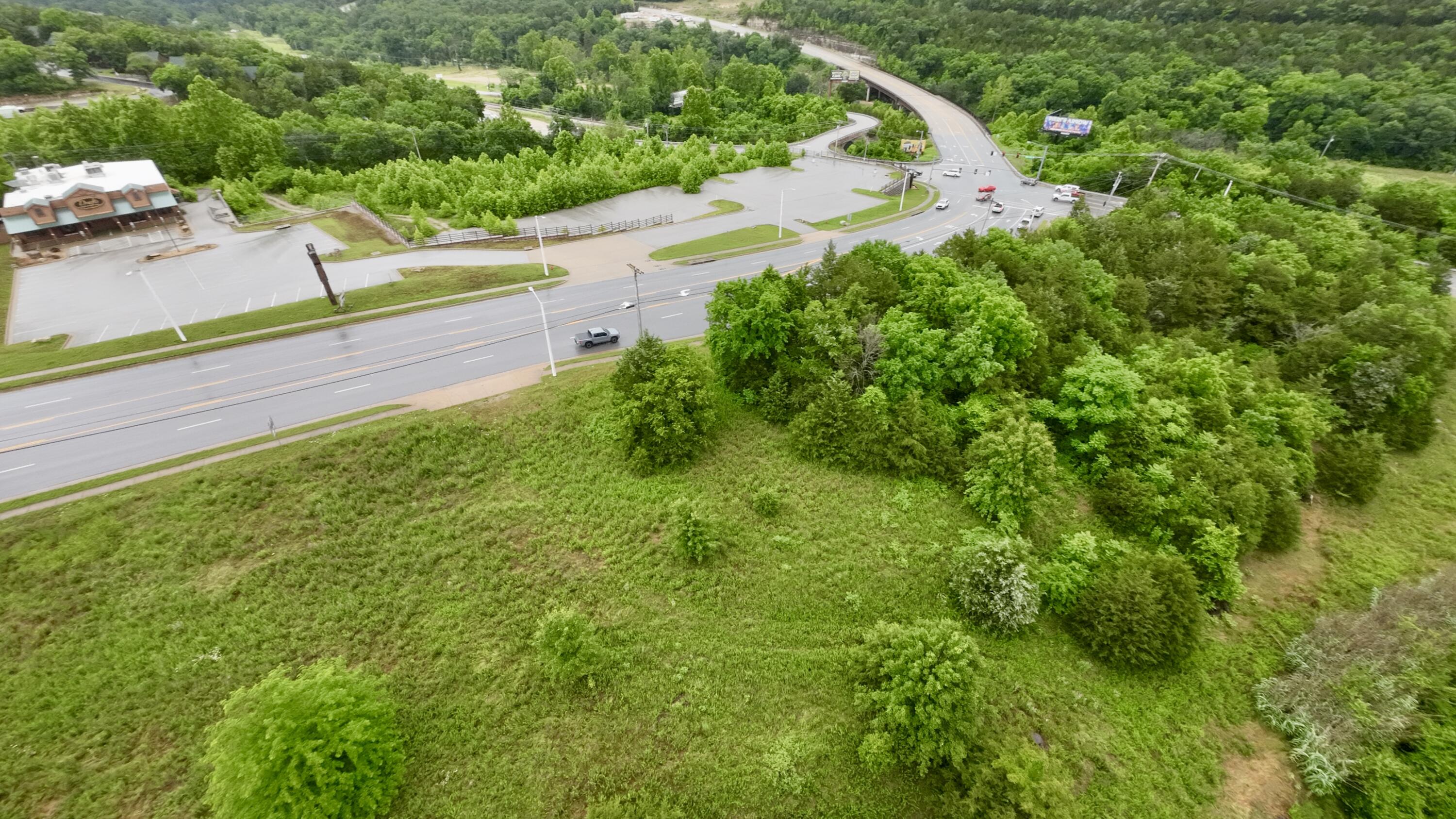 000 Shepherd Of The Hills Expressway Property Photo 10