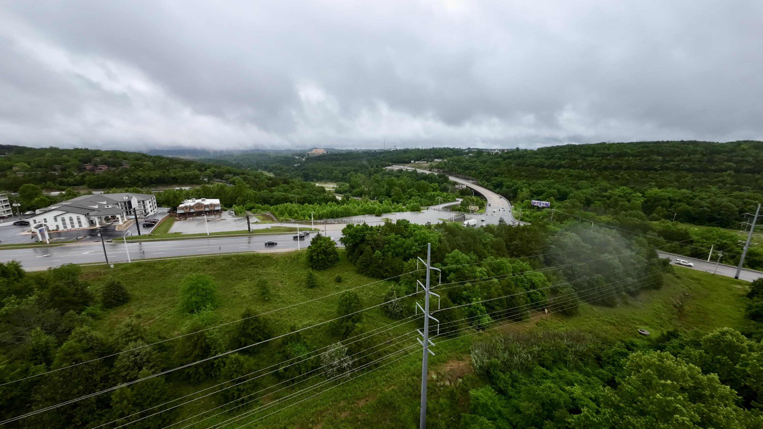 000 Shepherd Of The Hills Expressway Property Photo 14