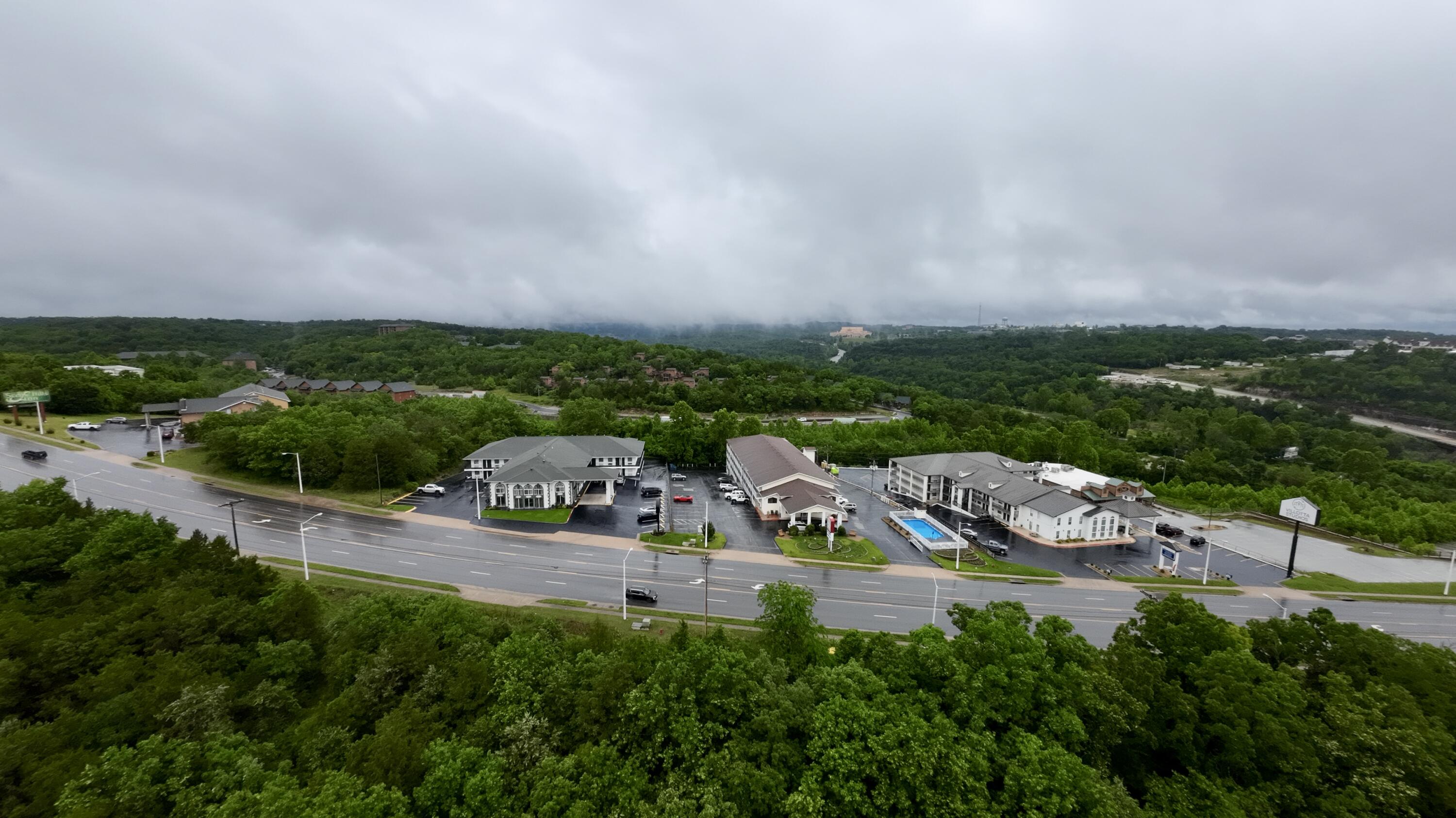000 Shepherd Of The Hills Expressway Property Photo 16