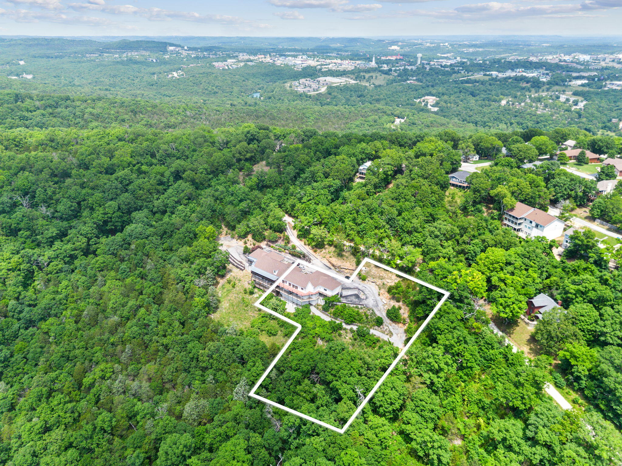 518 Skyline Road Property Photo 6