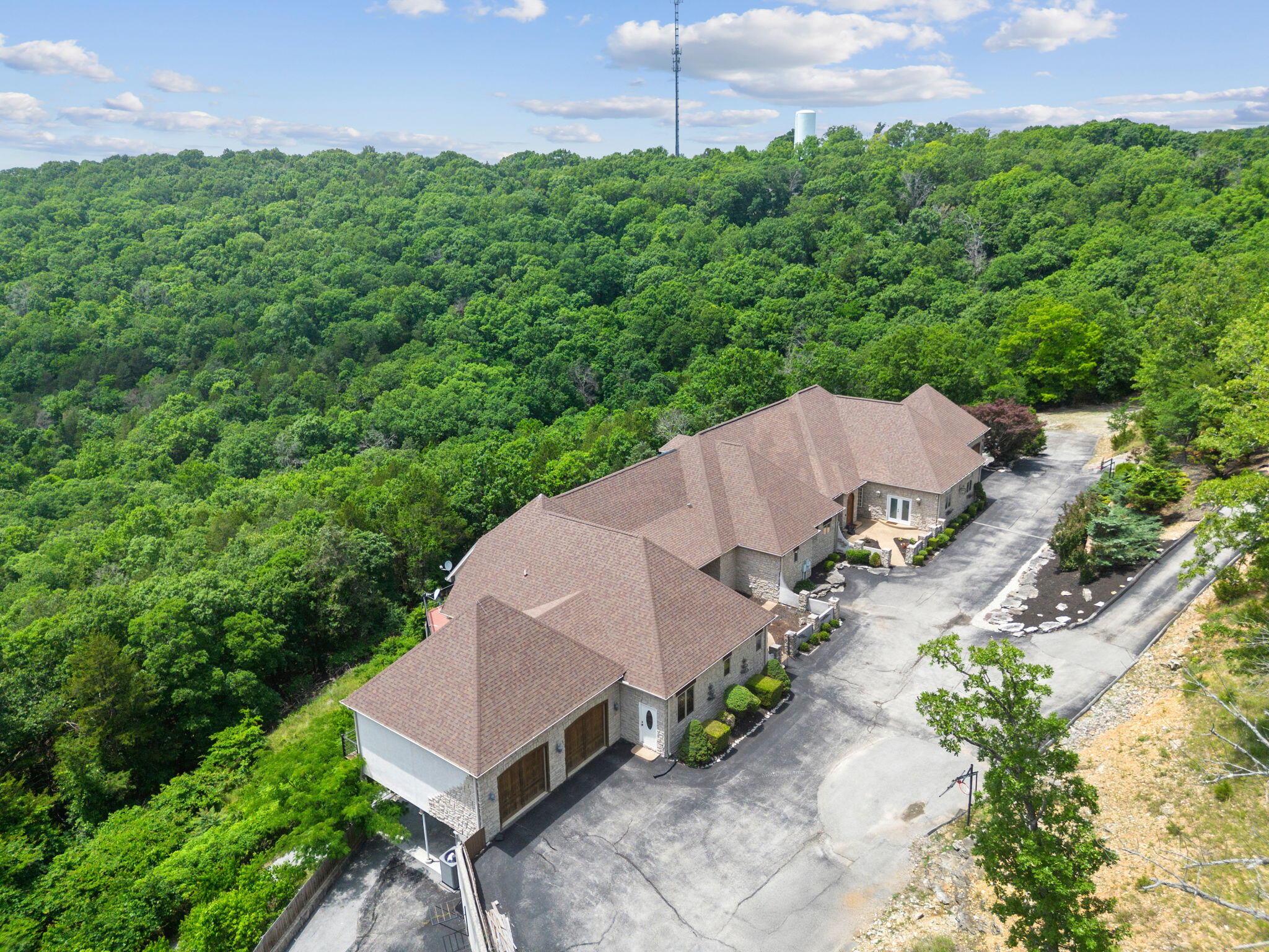 518 Skyline Road Property Photo 7
