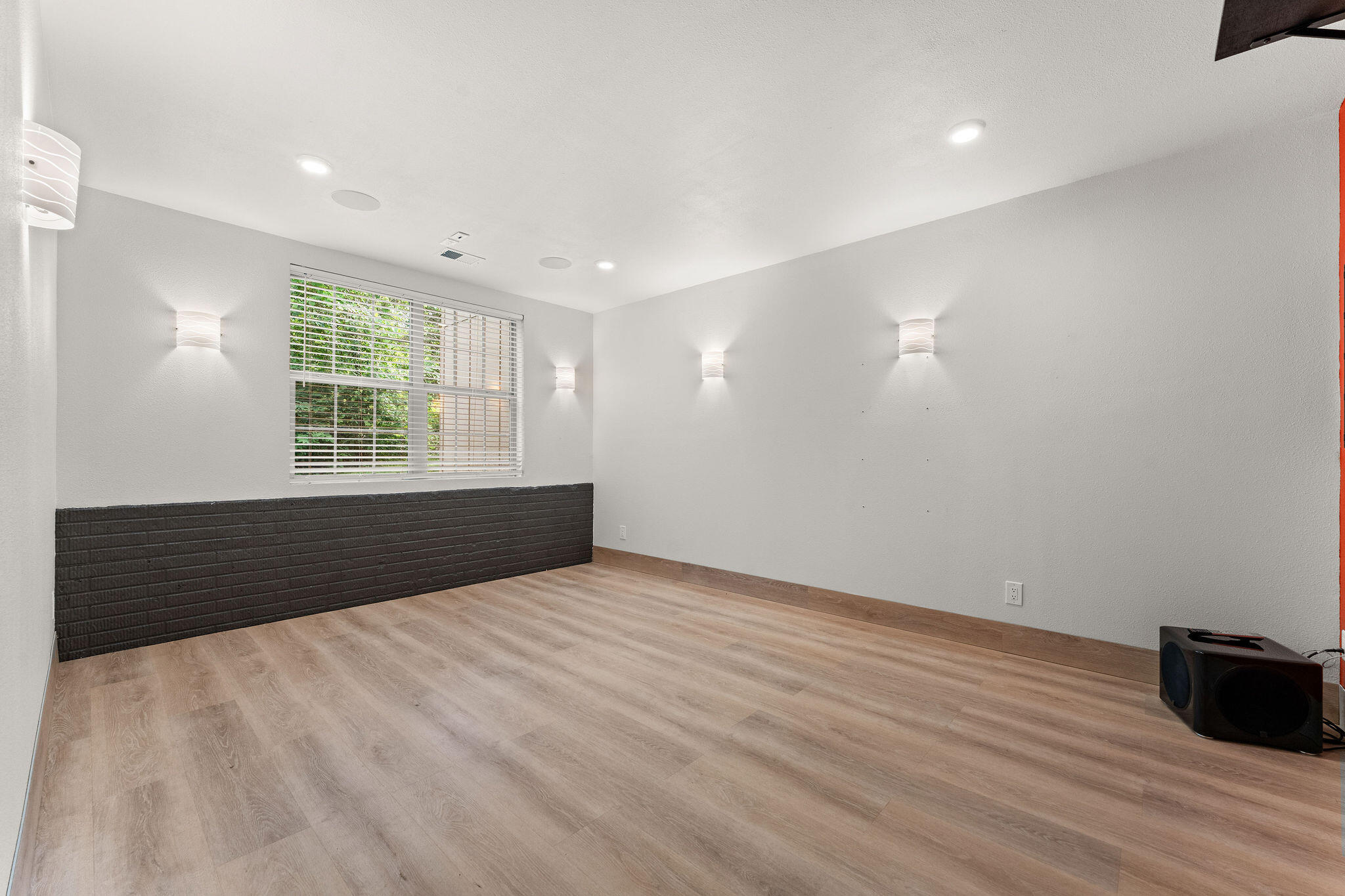 156 Pinehurst Drive Property Photo 41