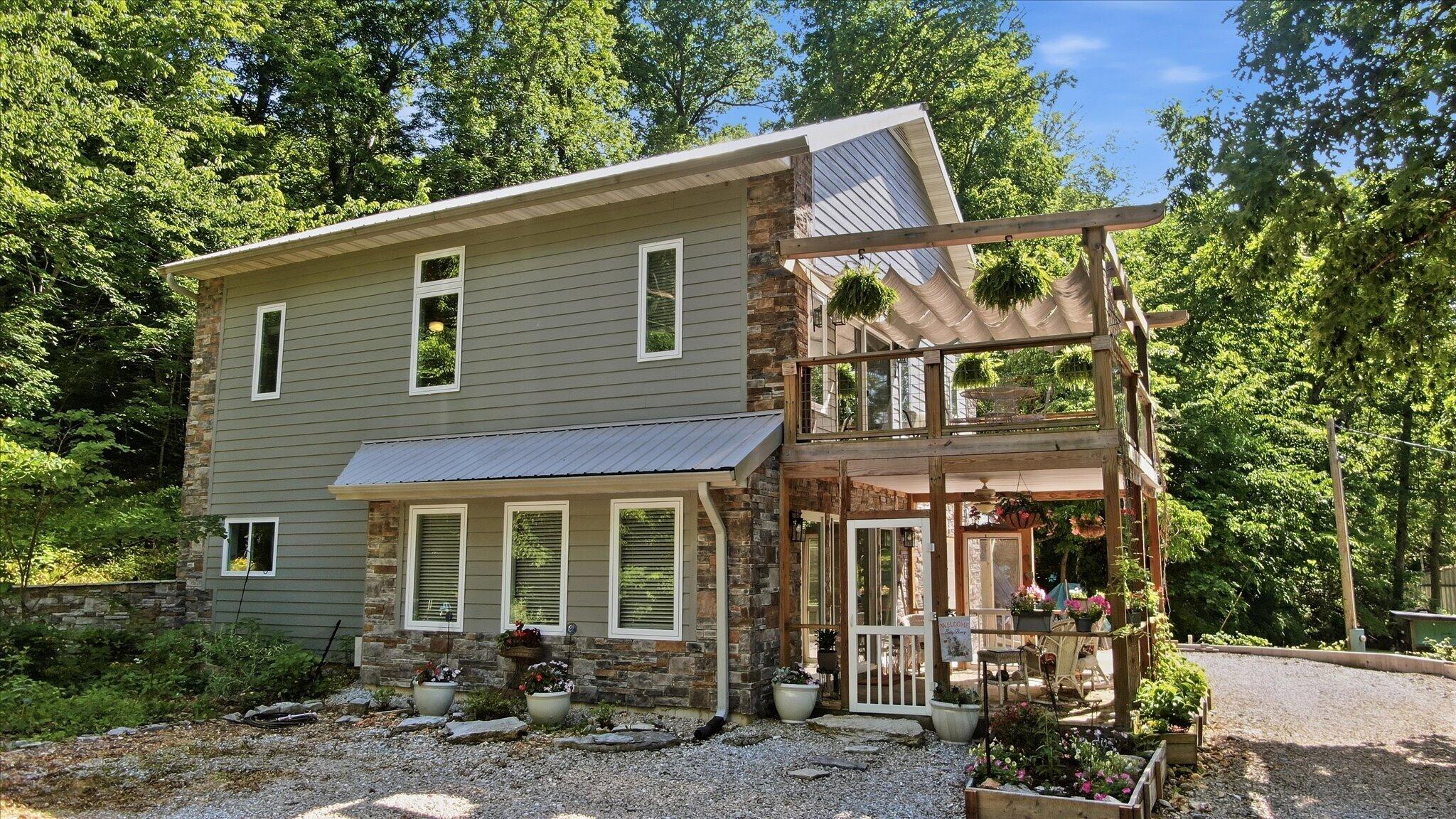 552 Mark Trail Property Photo 34
