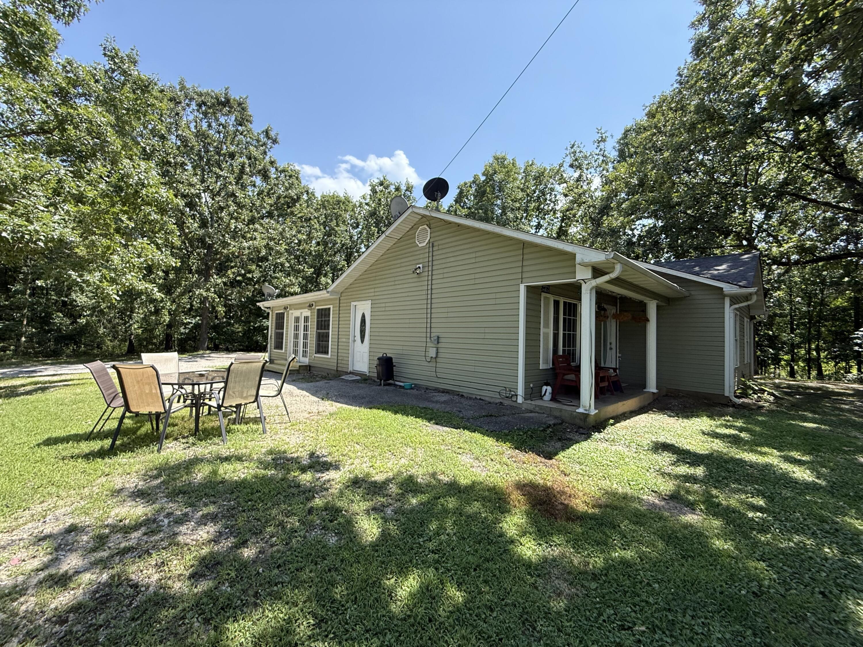 7313 Private Road 1830 Property Photo 2