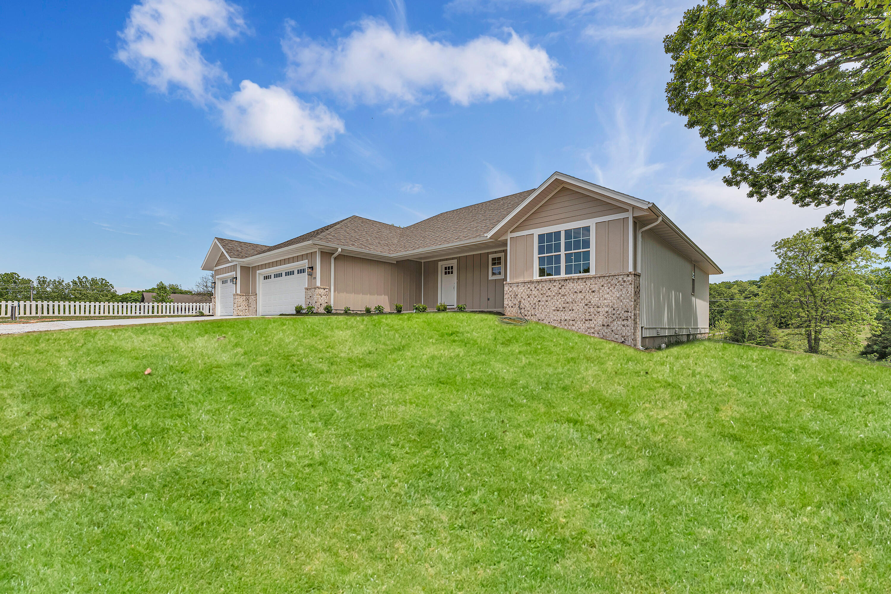 188 Highland Drive Property Photo 4