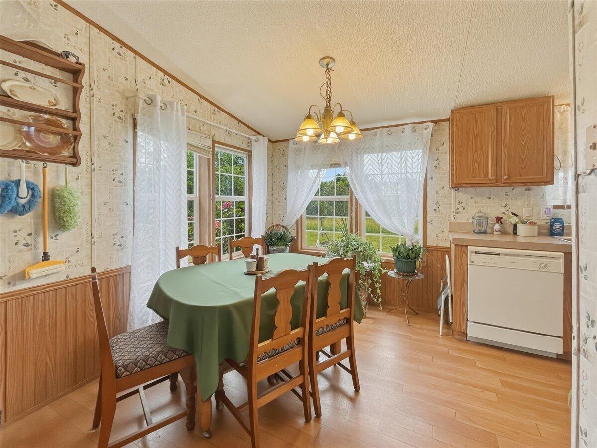 18233 County Road 361 Property Photo 12