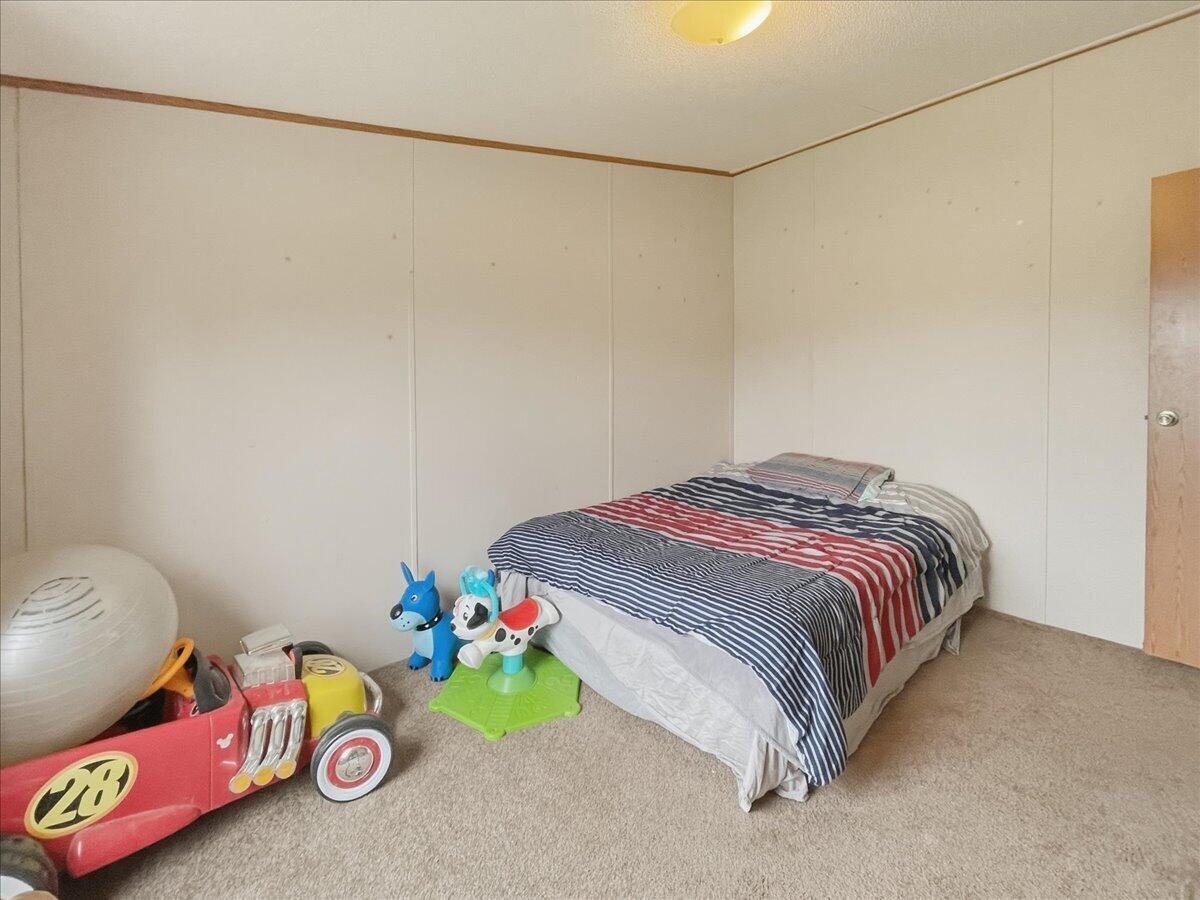 18233 County Road 361 Property Photo 16