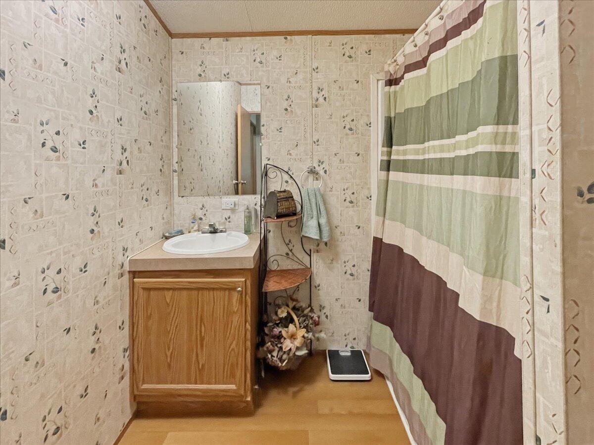 18233 County Road 361 Property Photo 18