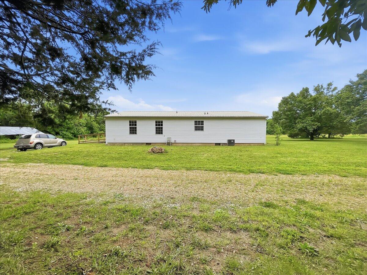 18233 County Road 361 Property Photo 34