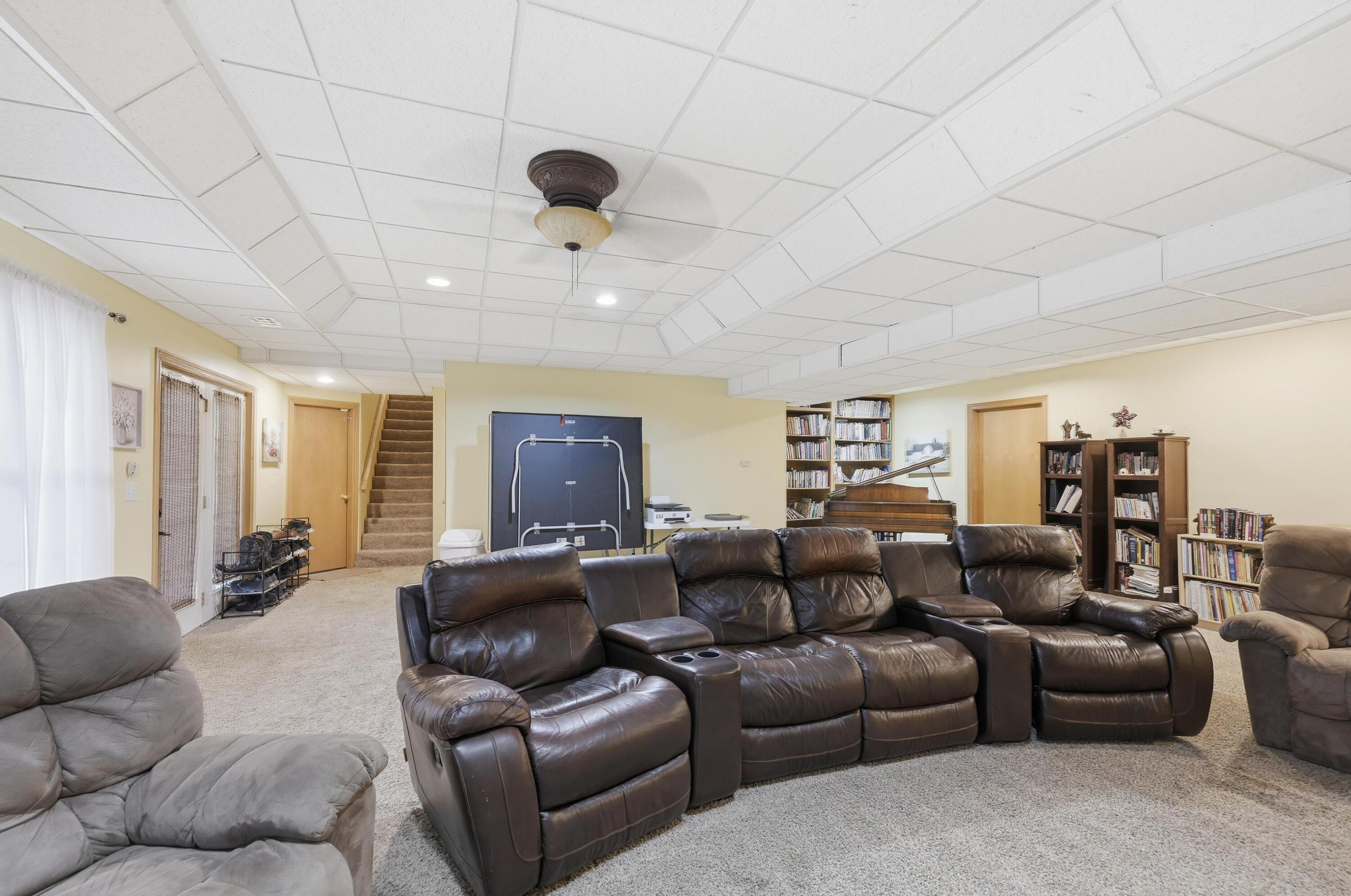 2355 South County Lane 124 Property Photo 45