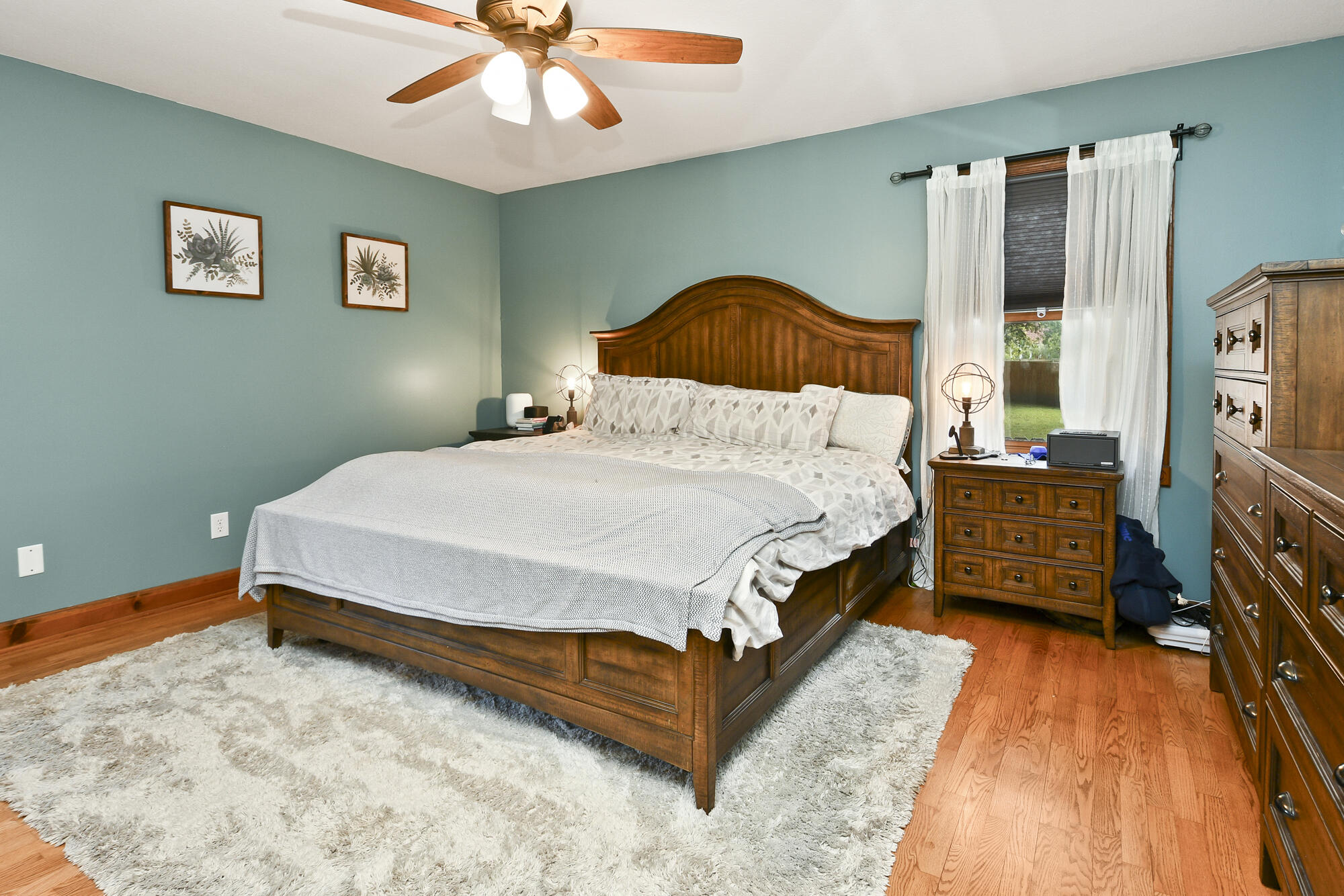 680 East Trakel Place Property Photo 31