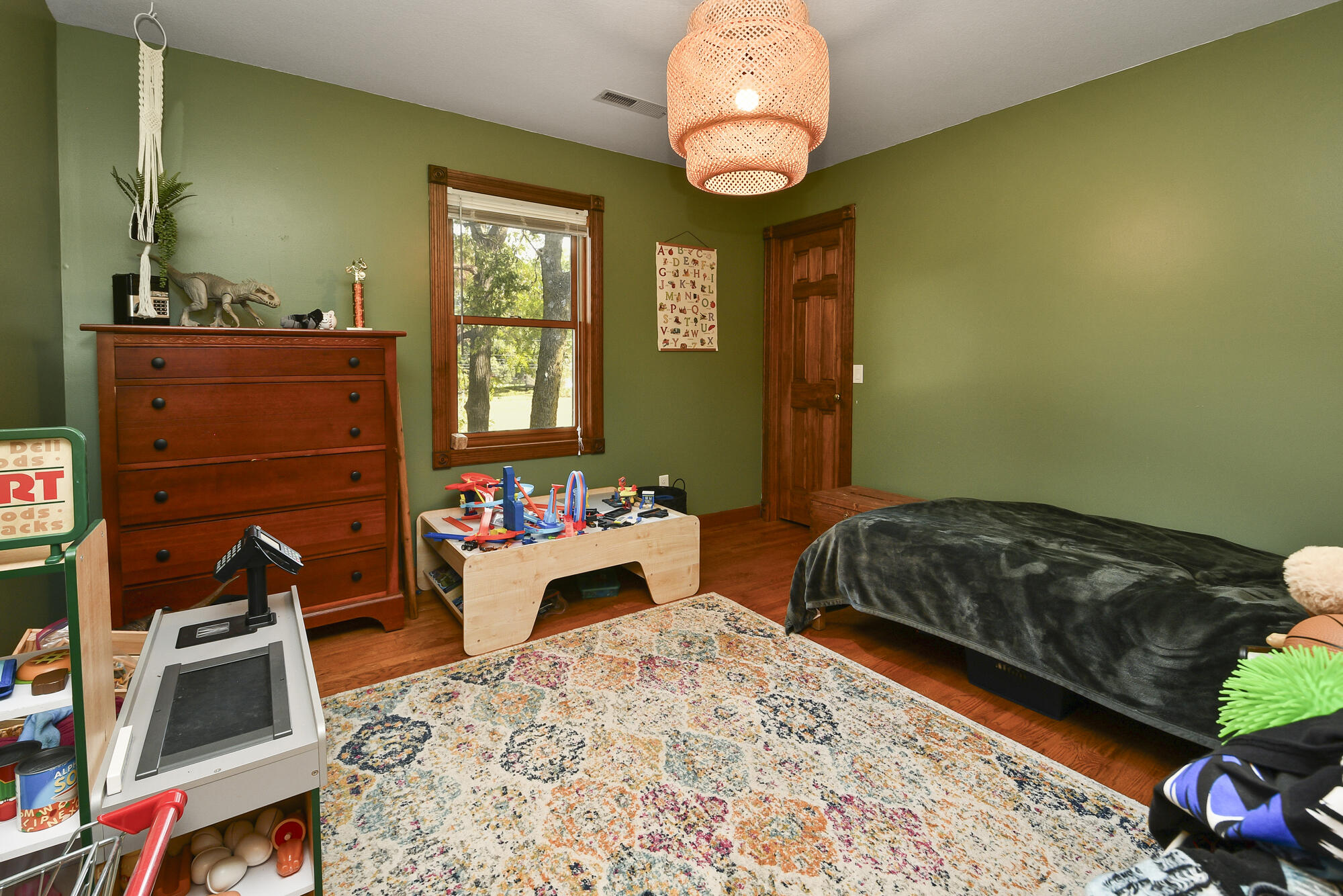 680 East Trakel Place Property Photo 45