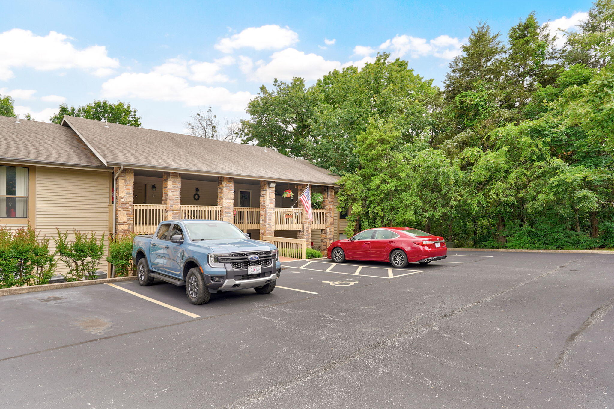 152 Turnberry Drive Apt 3 Property Photo 3