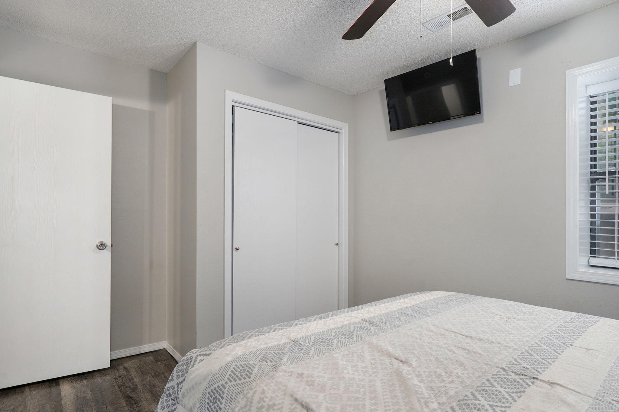 152 Turnberry Drive Apt 3 Property Photo 16