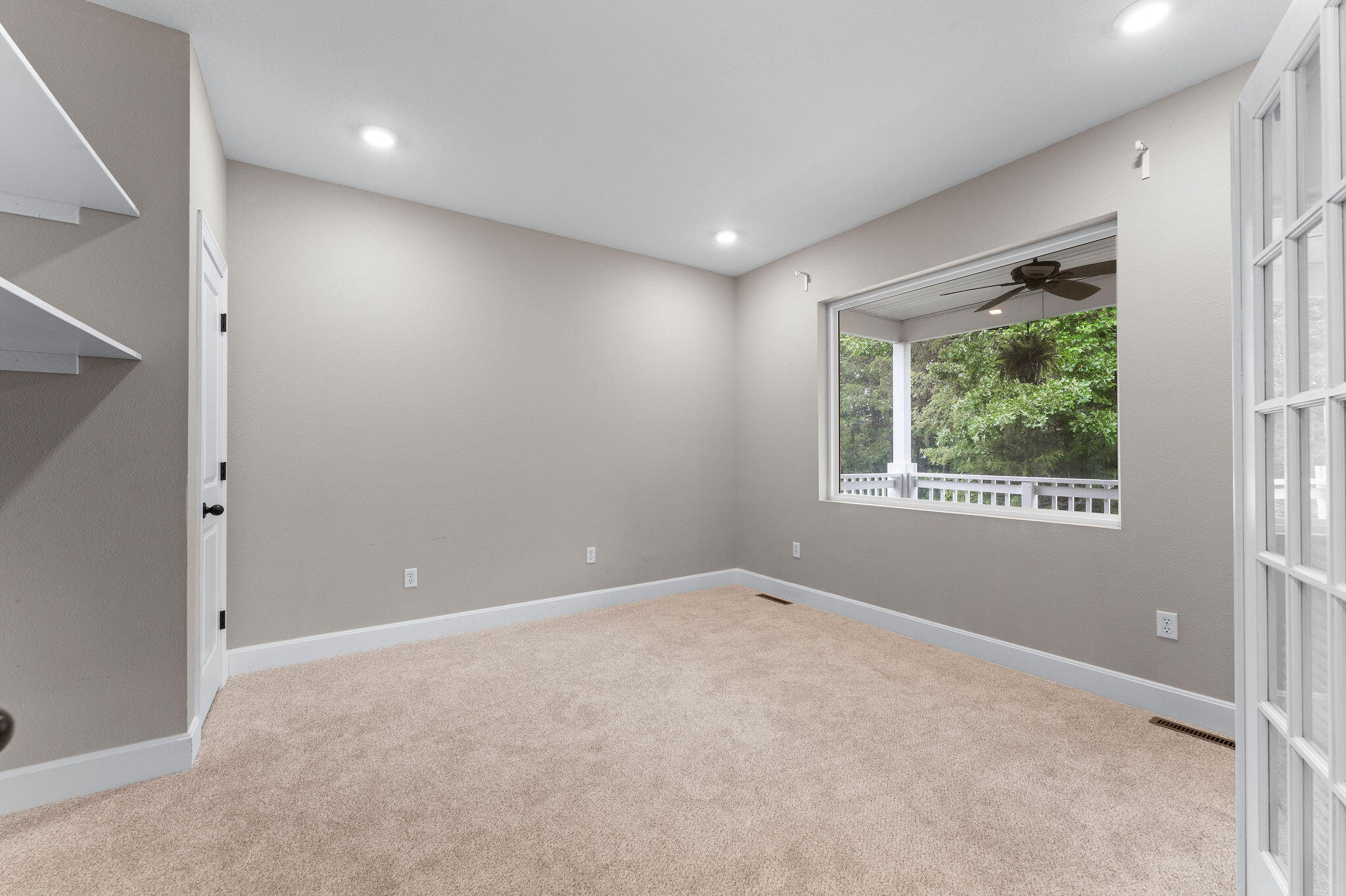 564 Arizona Drive Property Photo 20