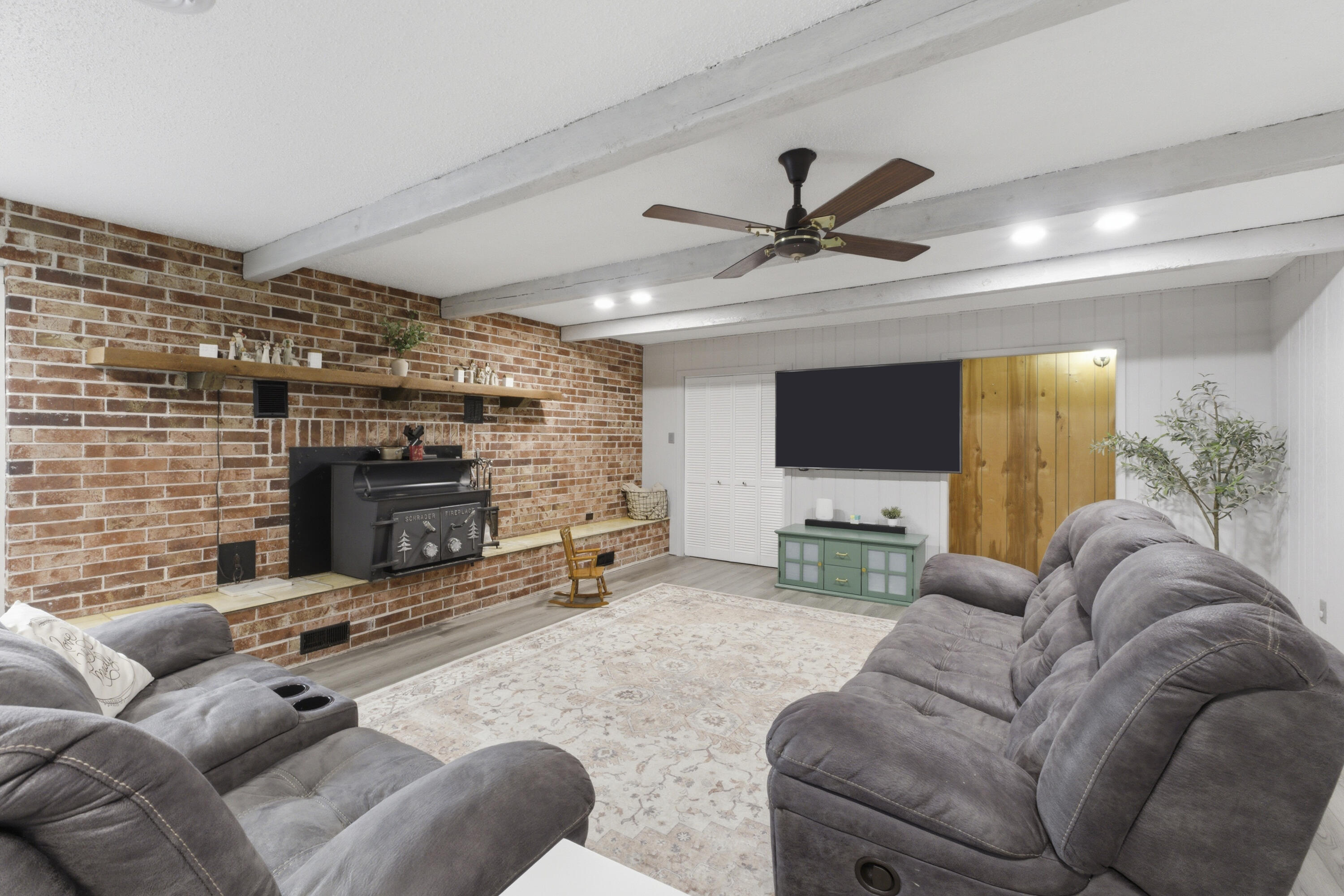 8691 West Us Highway 160 Property Photo 7