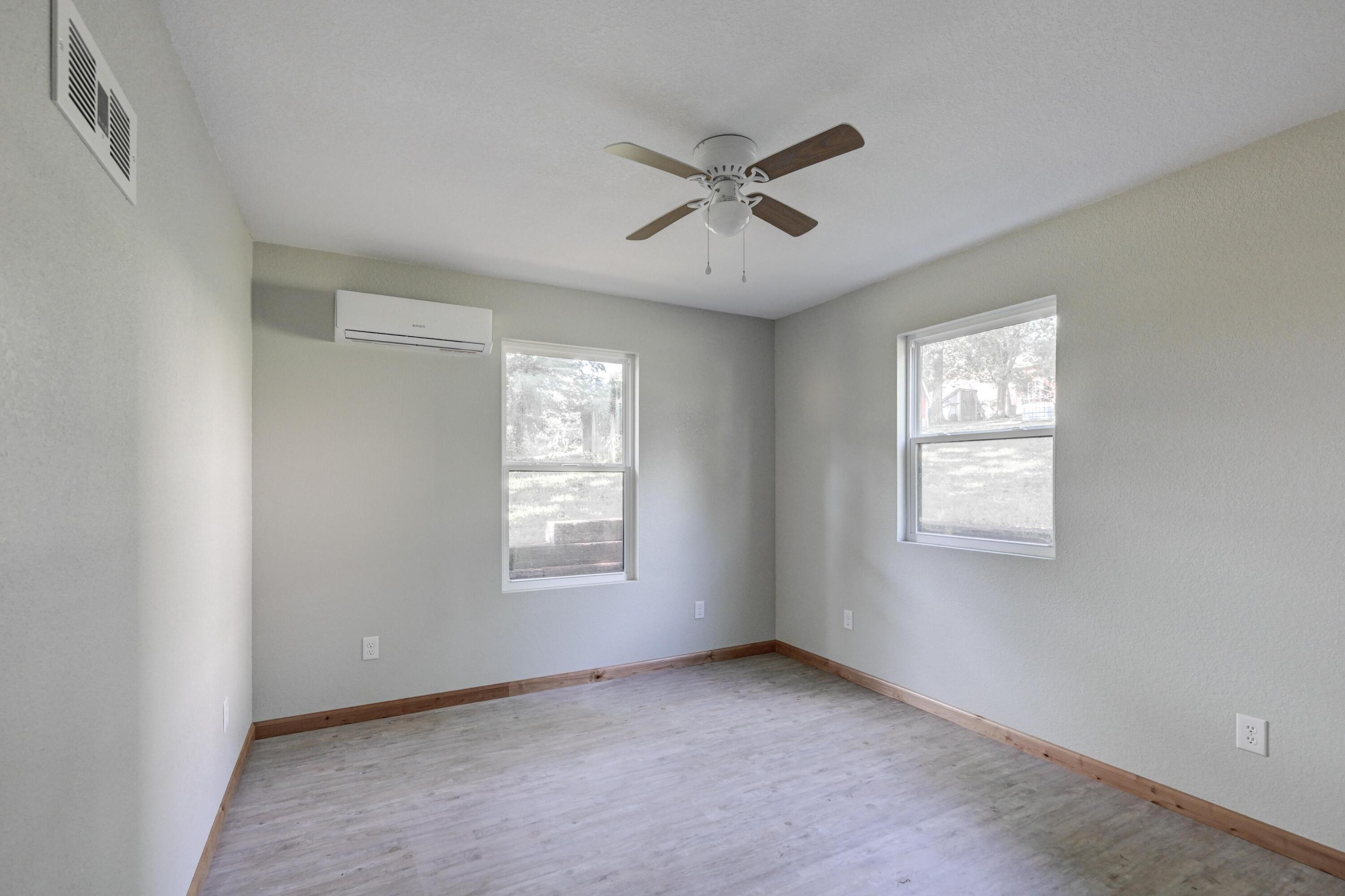 717 Benham Avenue Property Photo 13