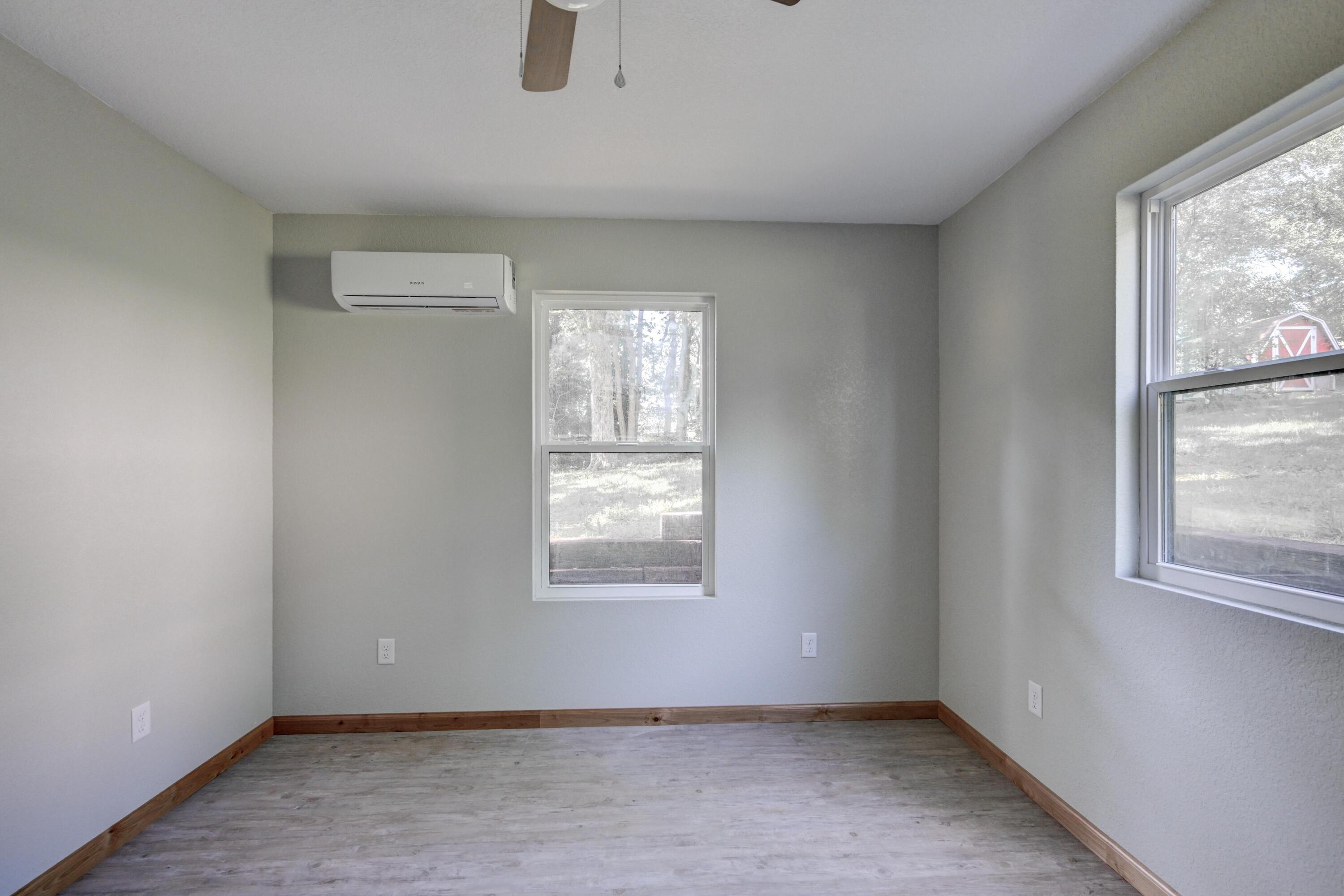 717 Benham Avenue Property Photo 14
