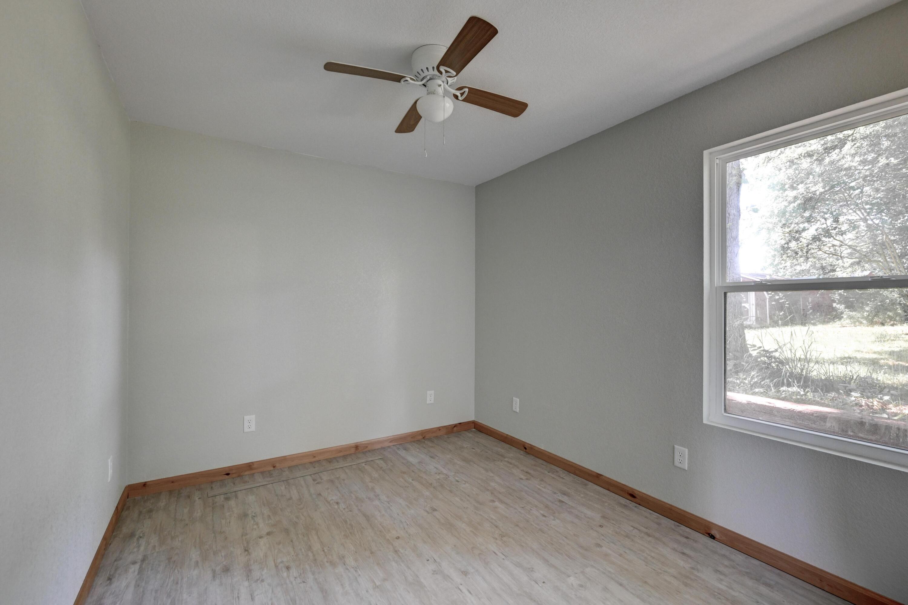 717 Benham Avenue Property Photo 16
