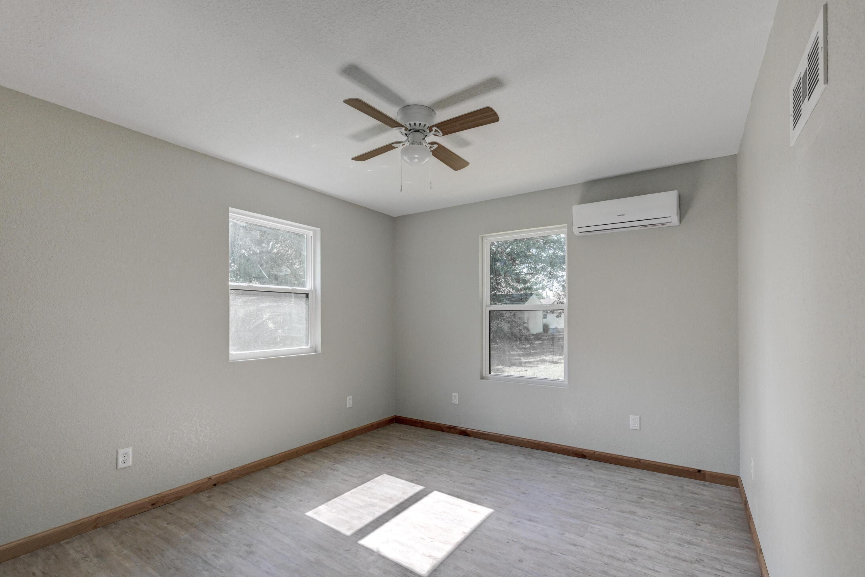 717 Benham Avenue Property Photo 28