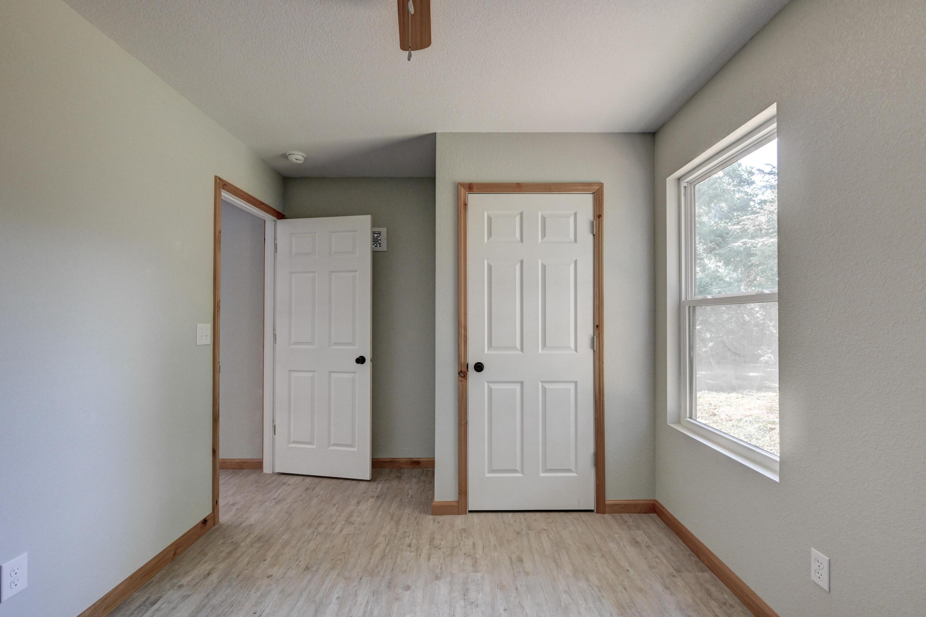 717 Benham Avenue Property Photo 33