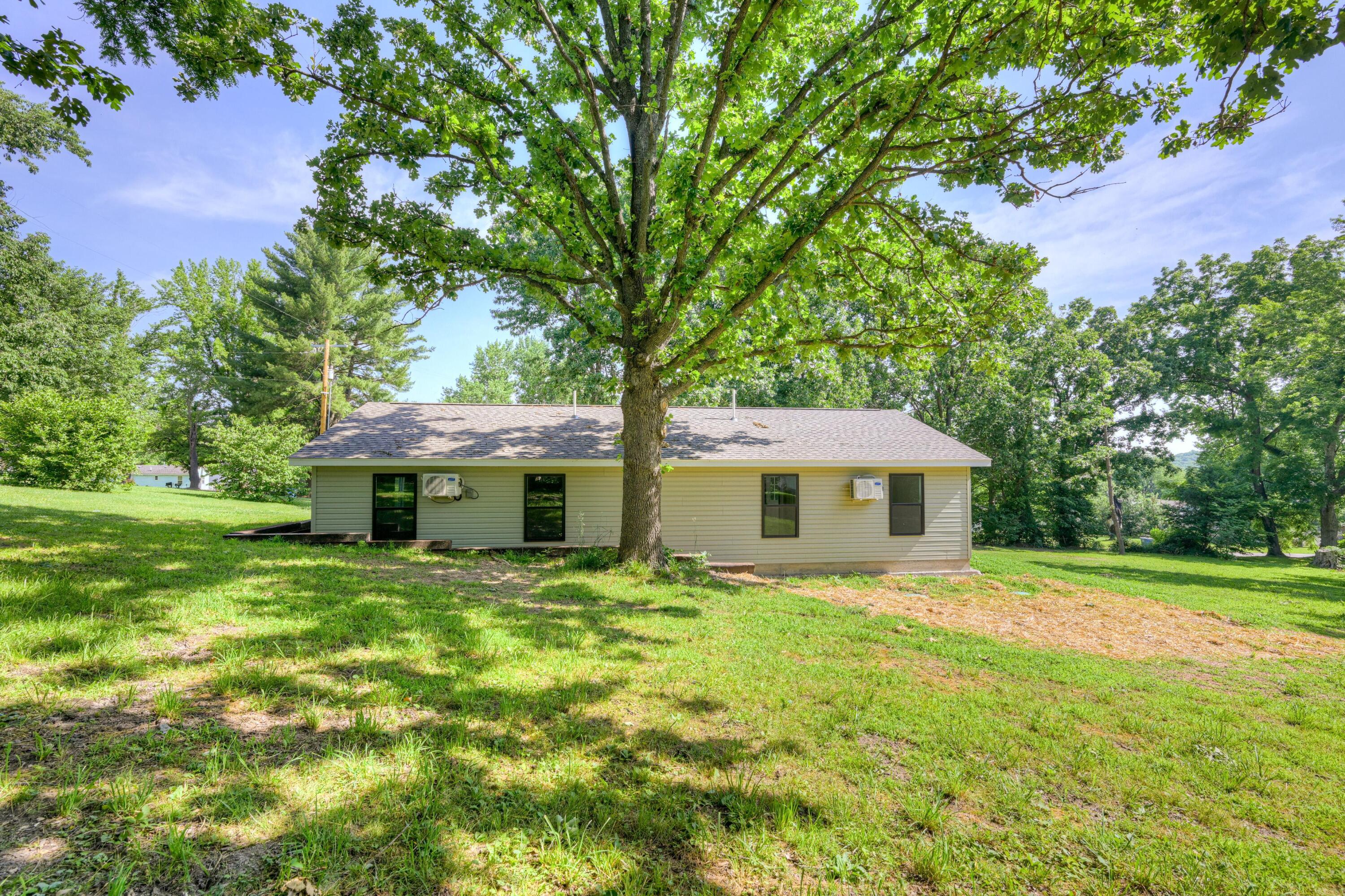 717 Benham Avenue Property Photo 35