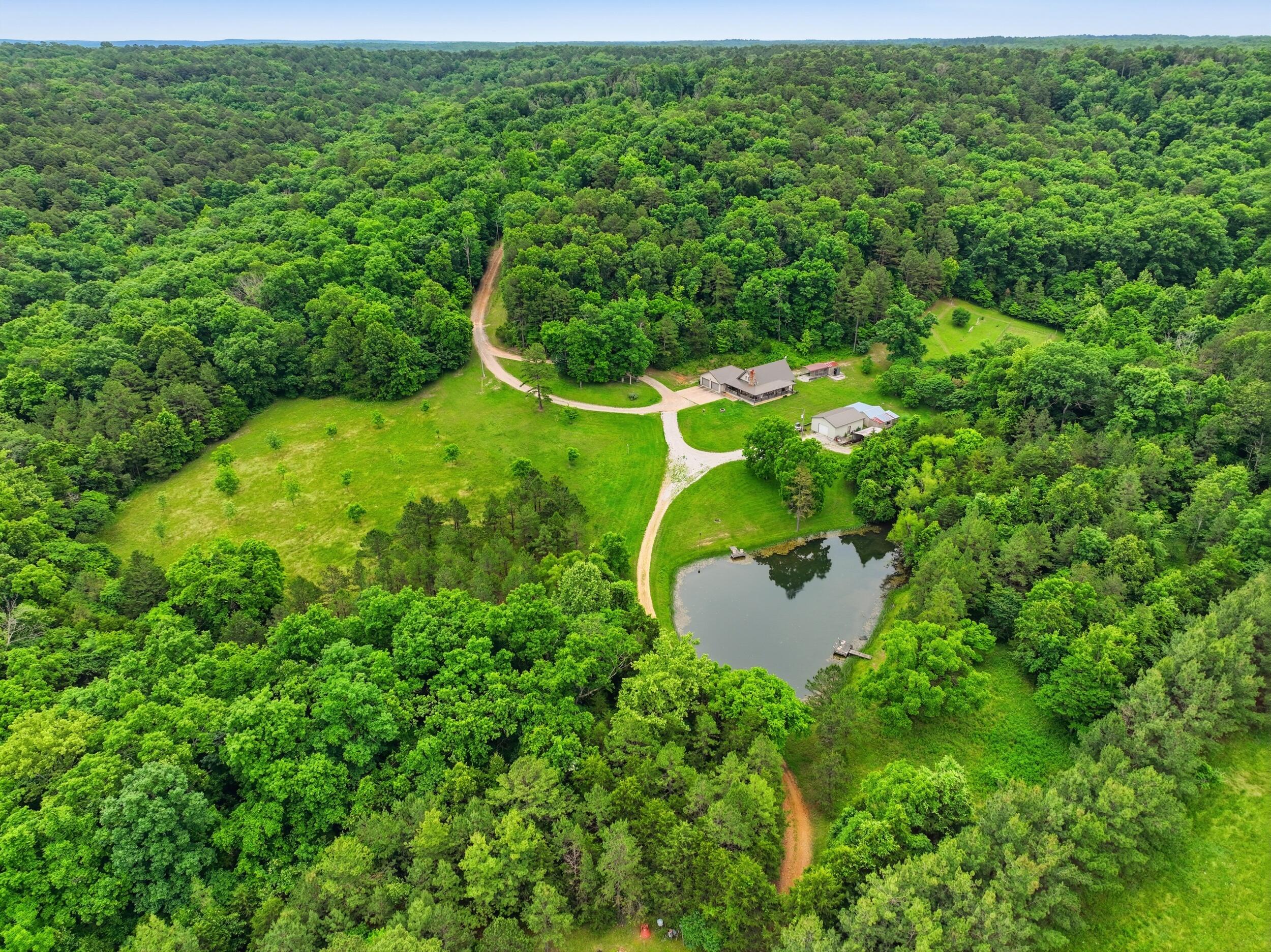 9723 Highway E Property Photo 1