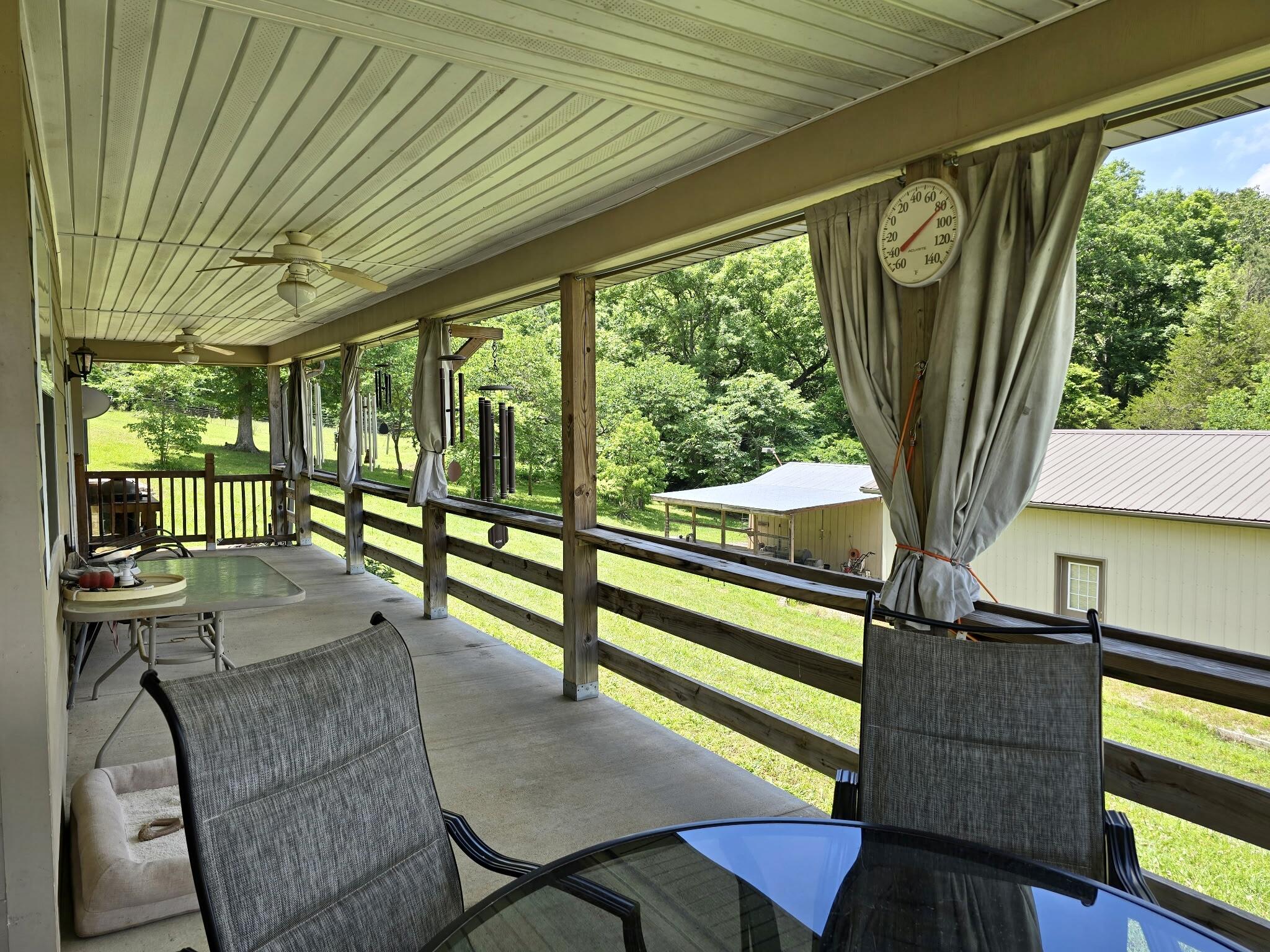 9723 Highway E Property Photo 7