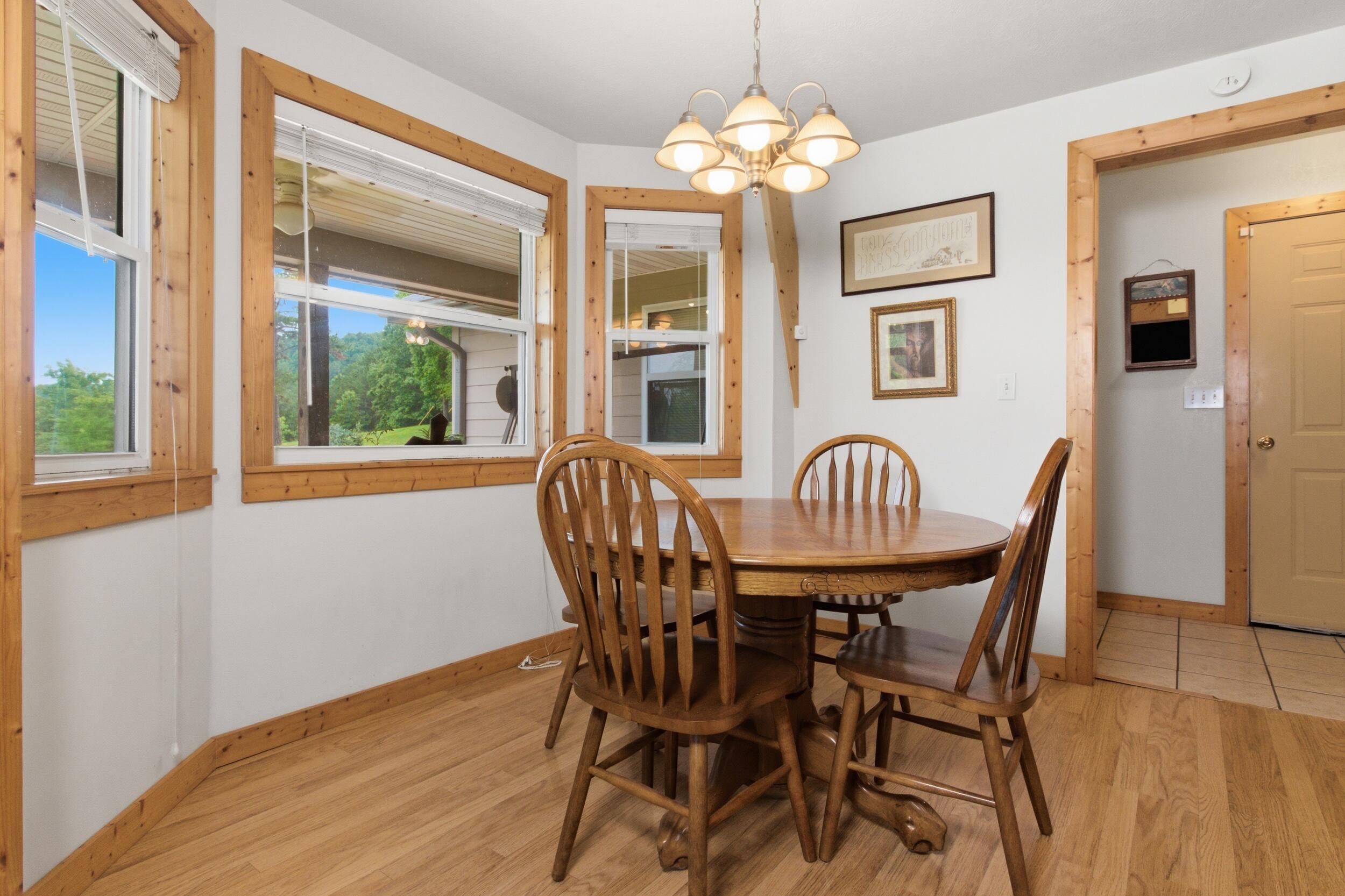 9723 Highway E Property Photo 13