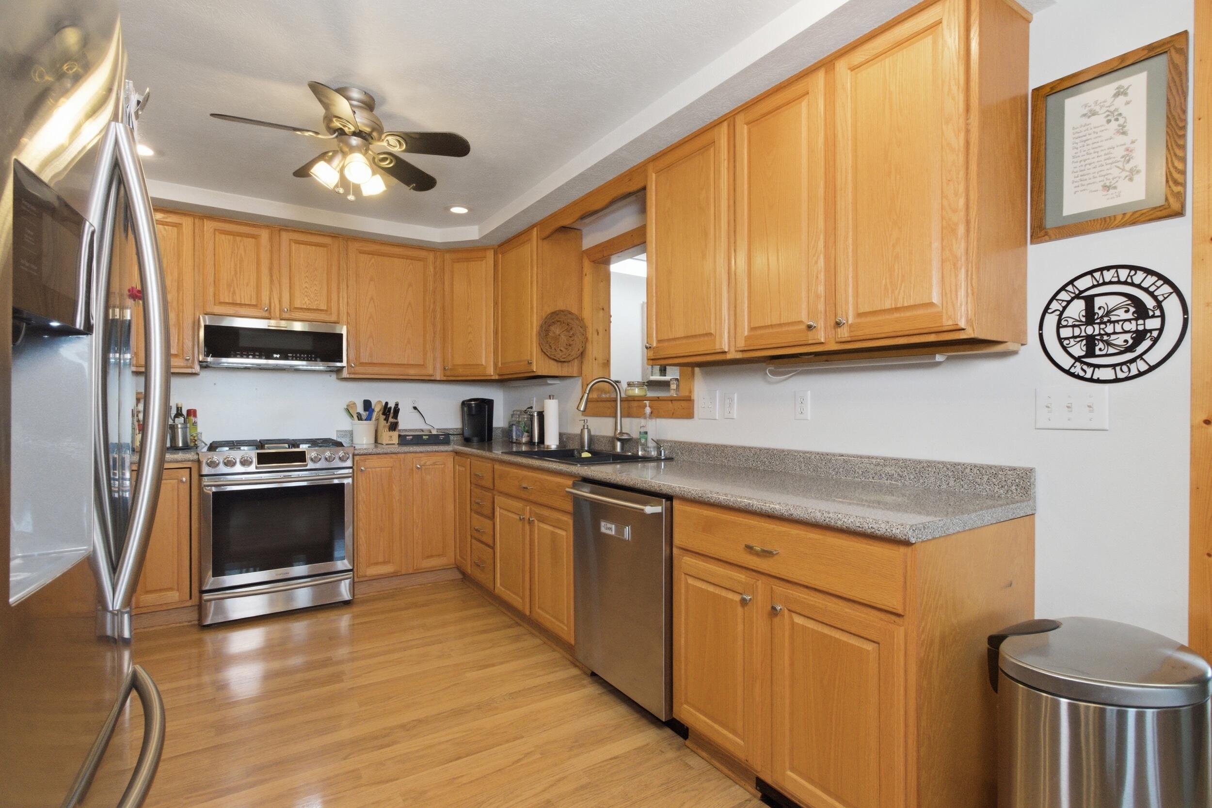9723 Highway E Property Photo 16