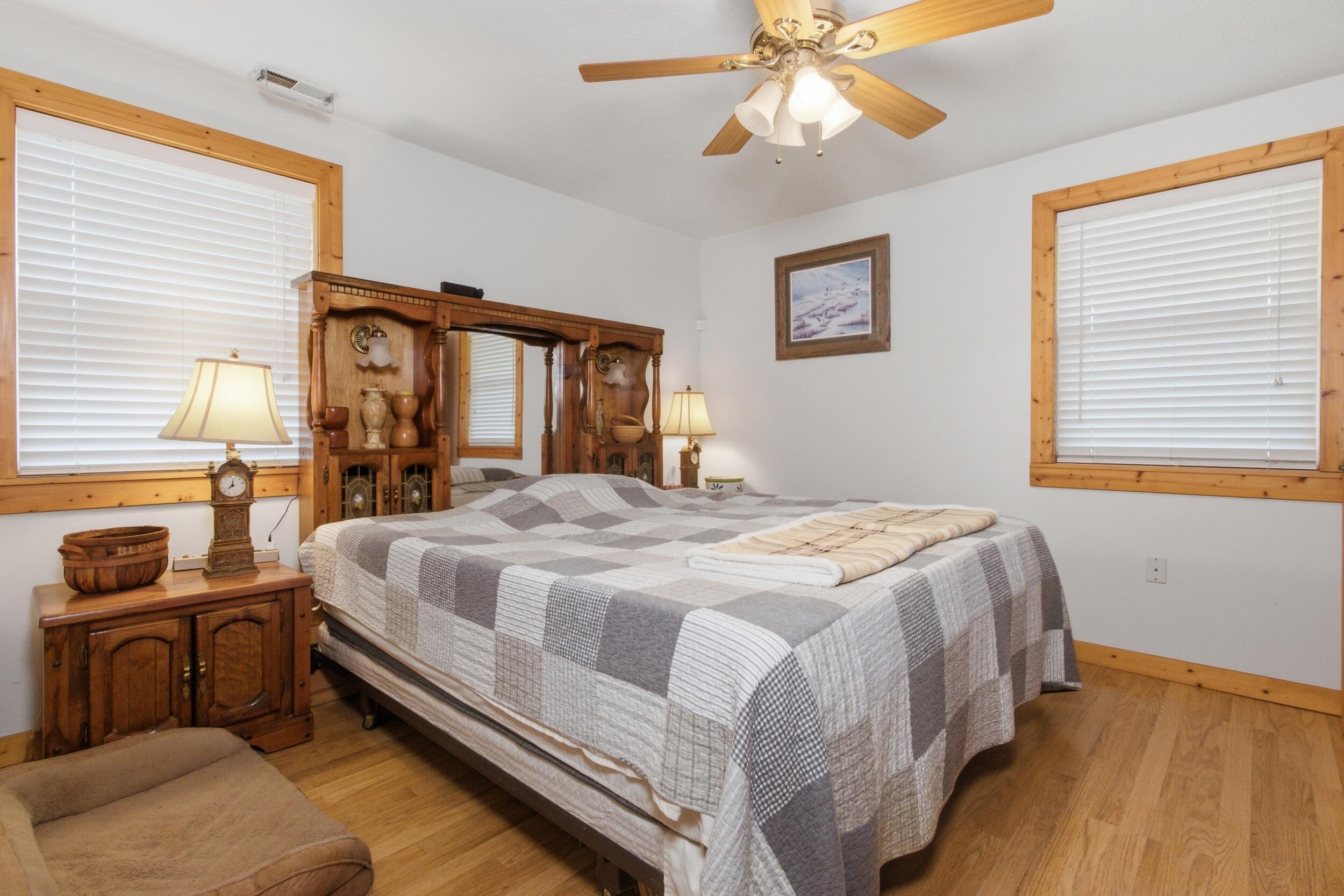9723 Highway E Property Photo 19