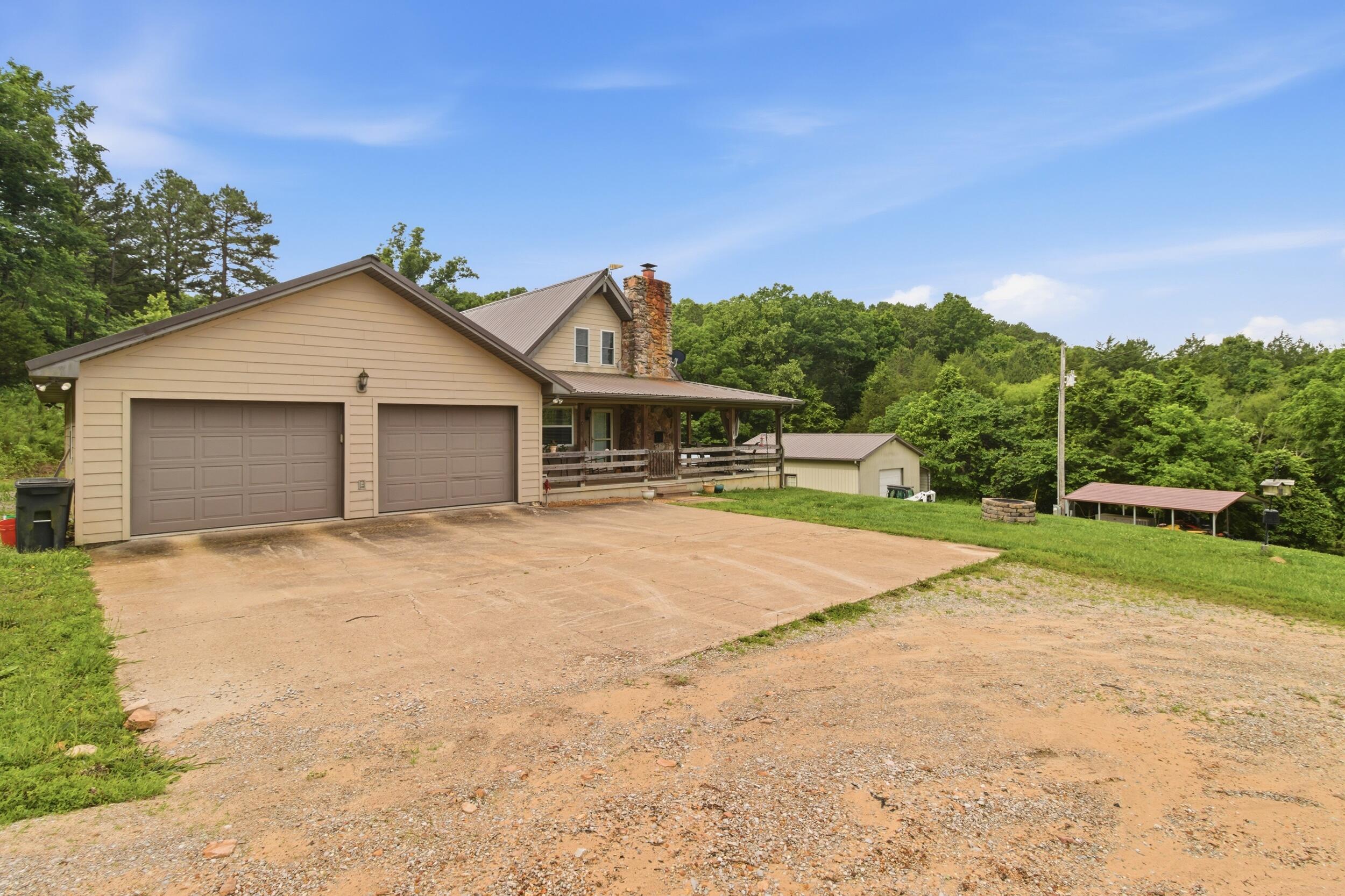9723 Highway E Property Photo 27