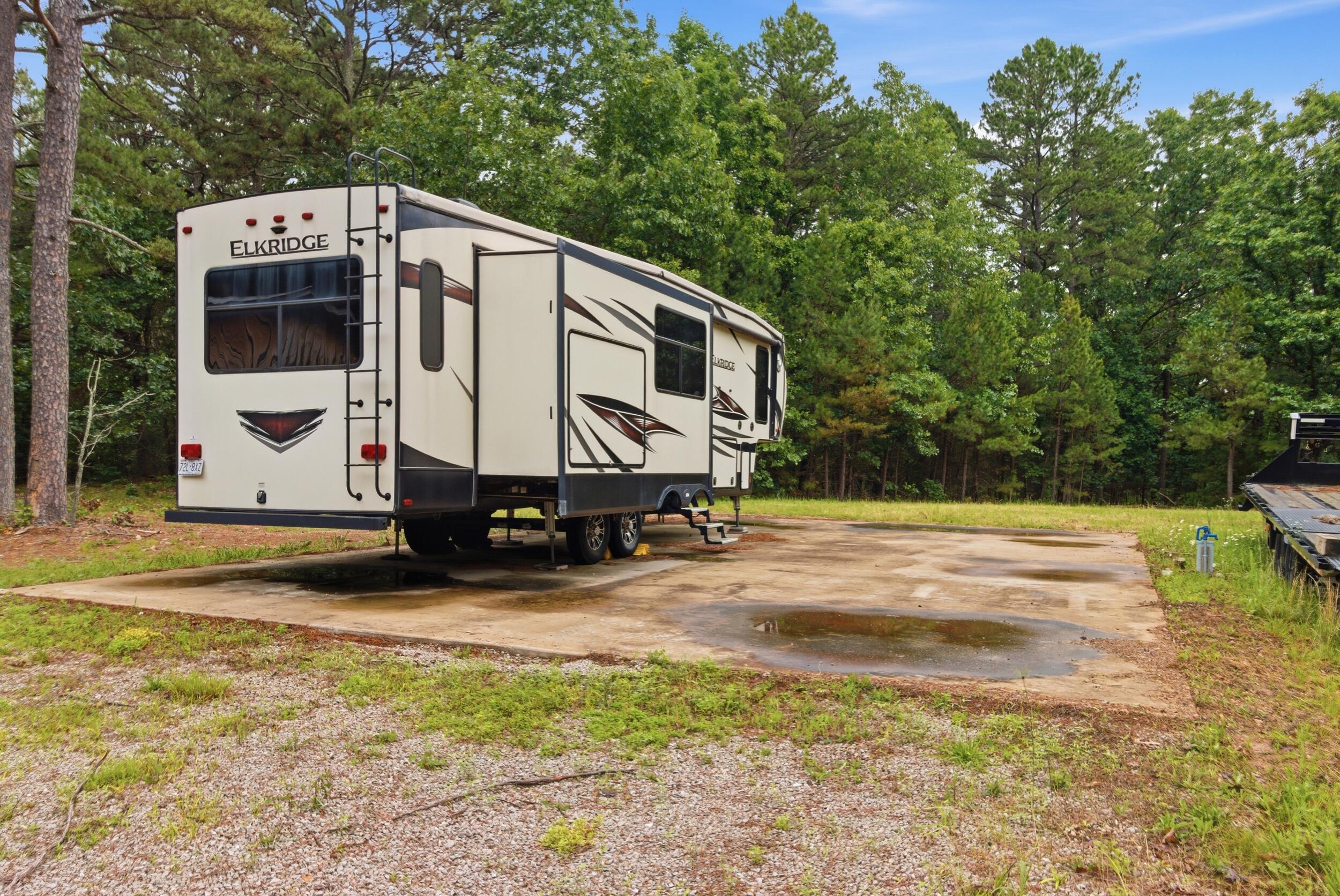 9723 Highway E Property Photo 37