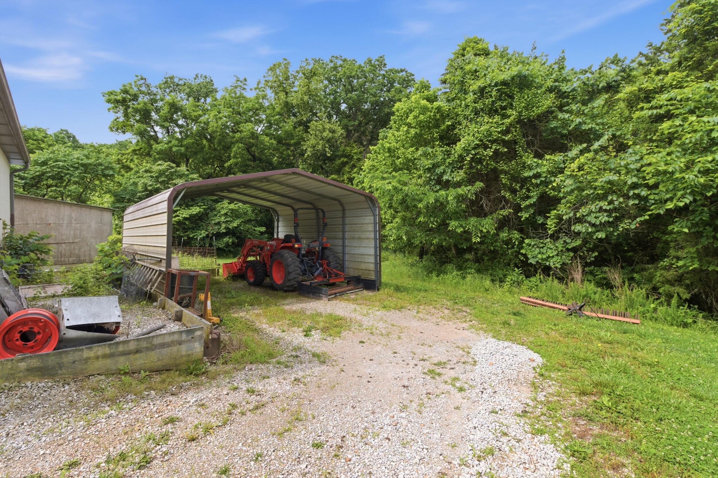 9723 Highway E Property Photo 45