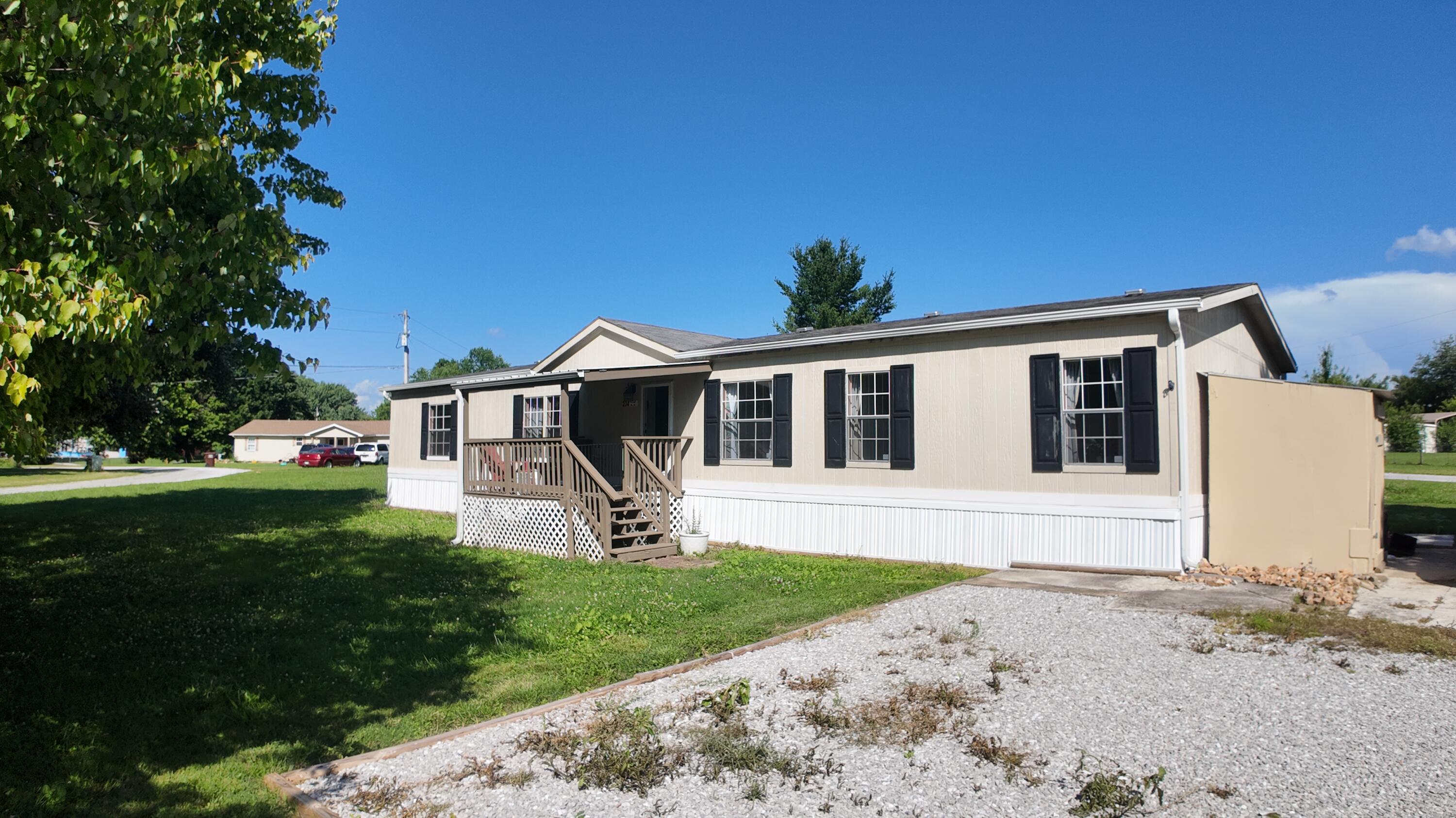 204 Pin Oak Lane Property Photo 1