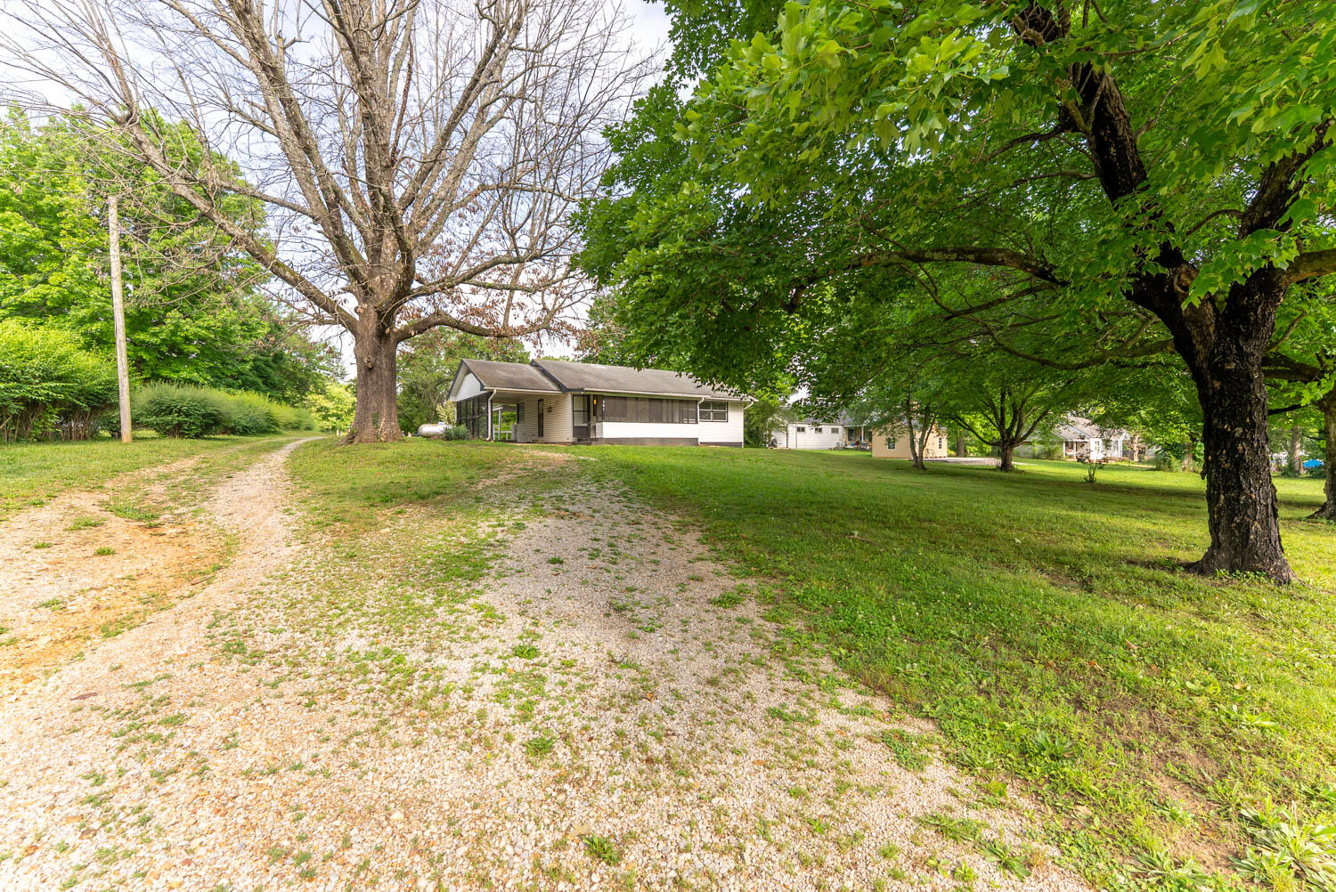 301 Hall Street Property Photo 5