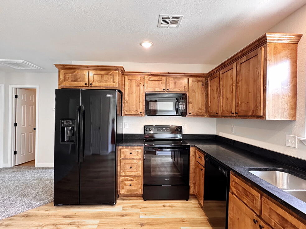 104 West Barrett Avenue Property Photo 8