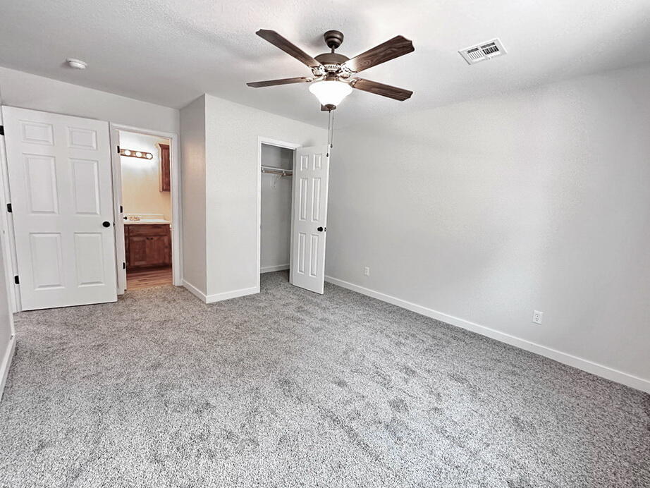 104 West Barrett Avenue Property Photo 17