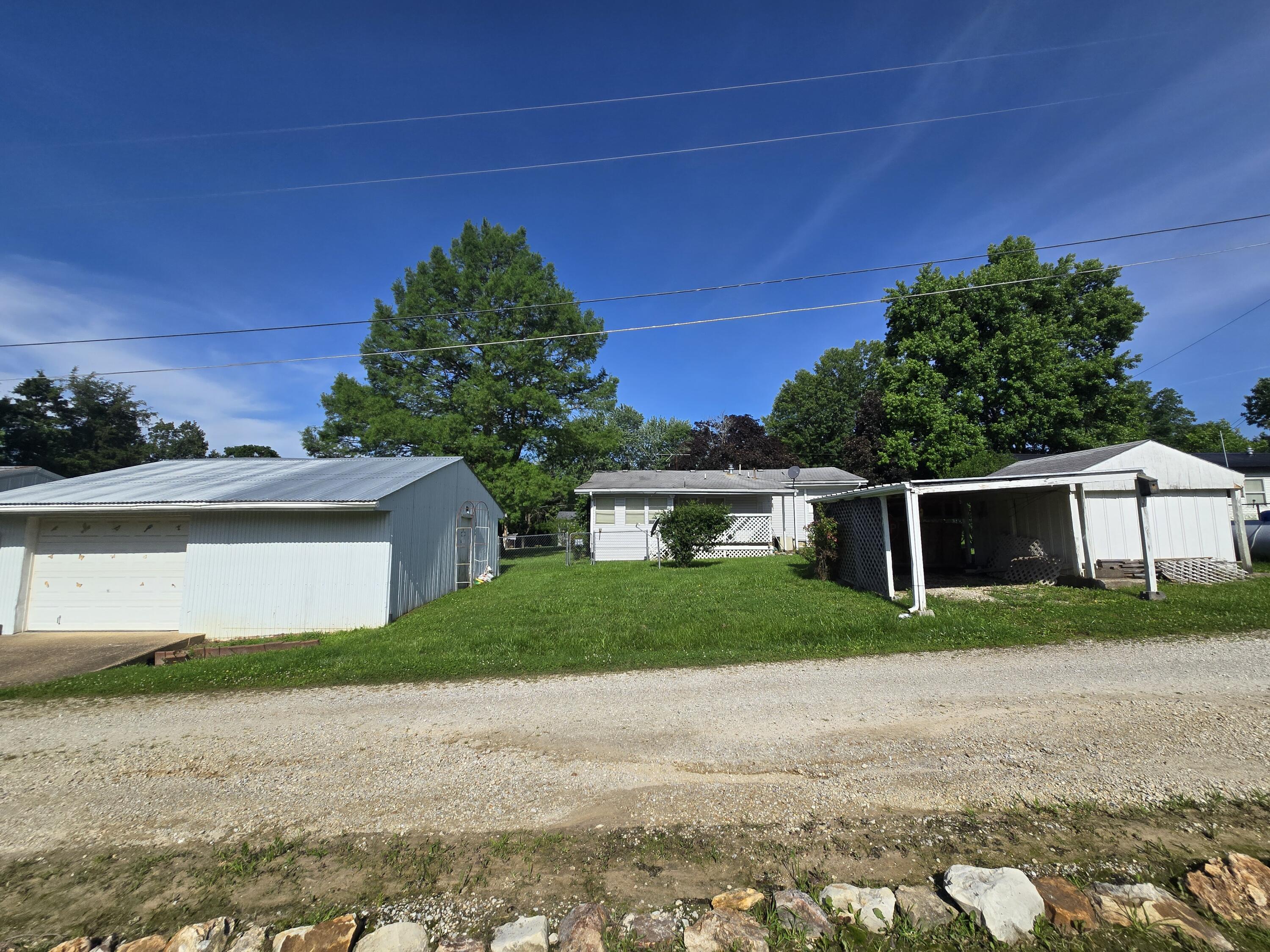 22225 County Road 271a Property Photo 8