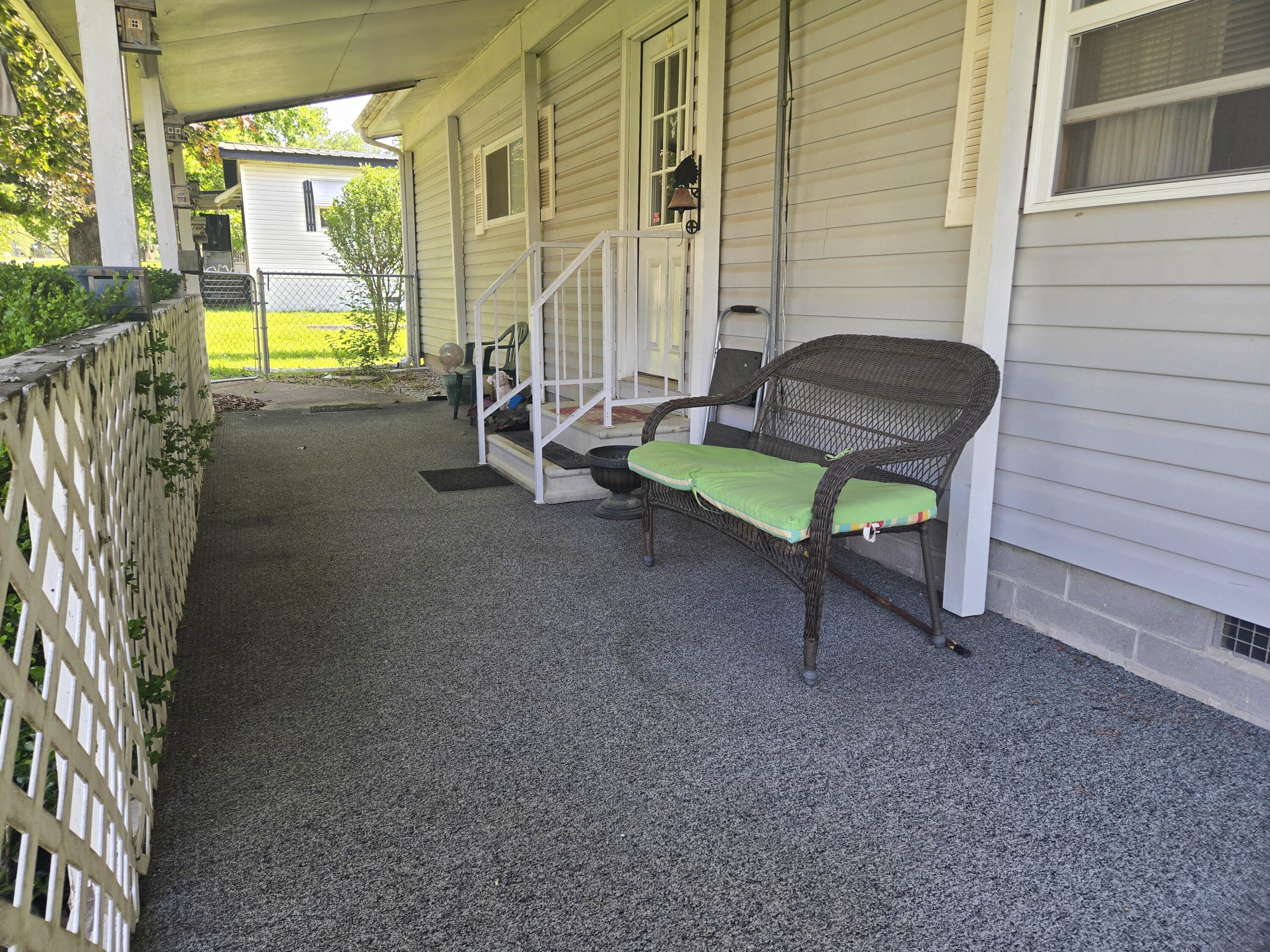 22225 County Road 271a Property Photo 9