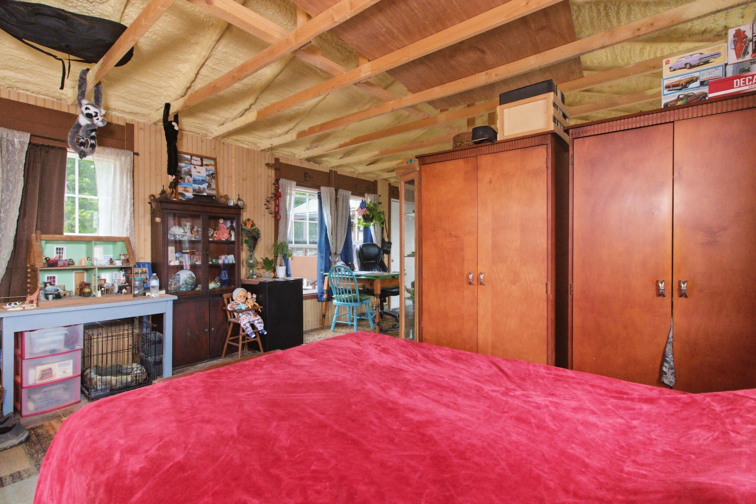 12 Flowstone Lane Property Photo 9