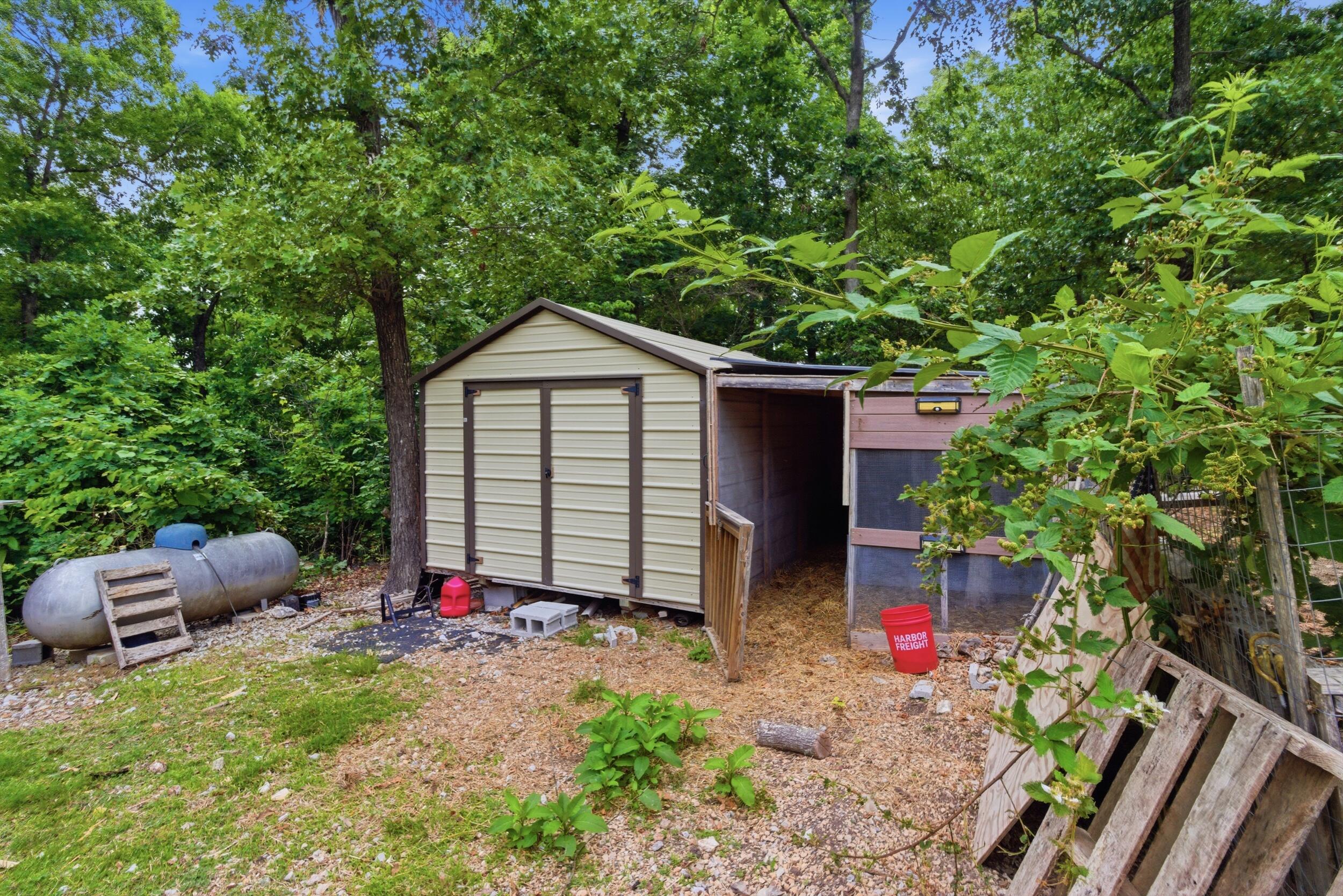 12 Flowstone Lane Property Photo 35