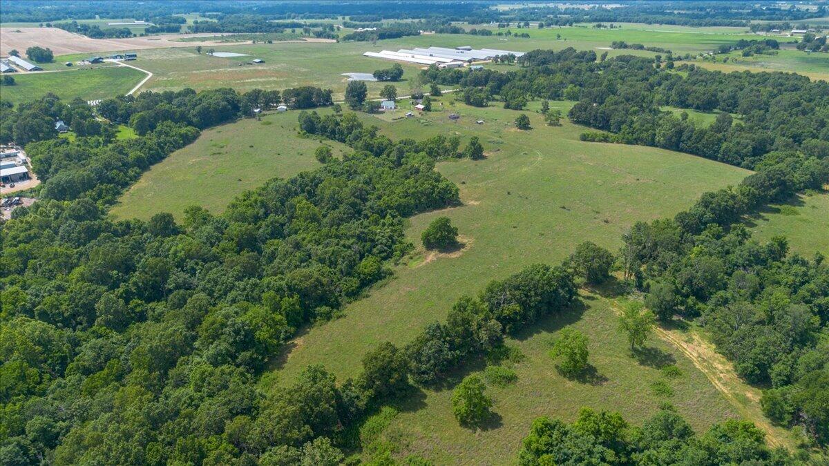 794 State Highway East Property Photo 3