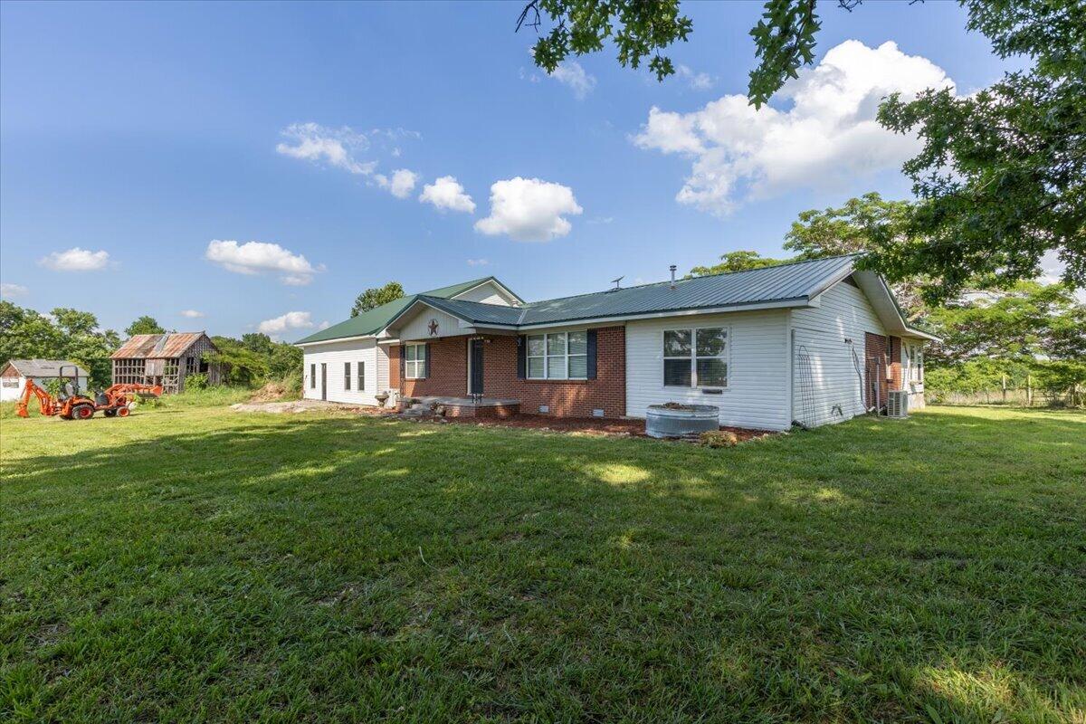 794 State Highway East Property Photo 7