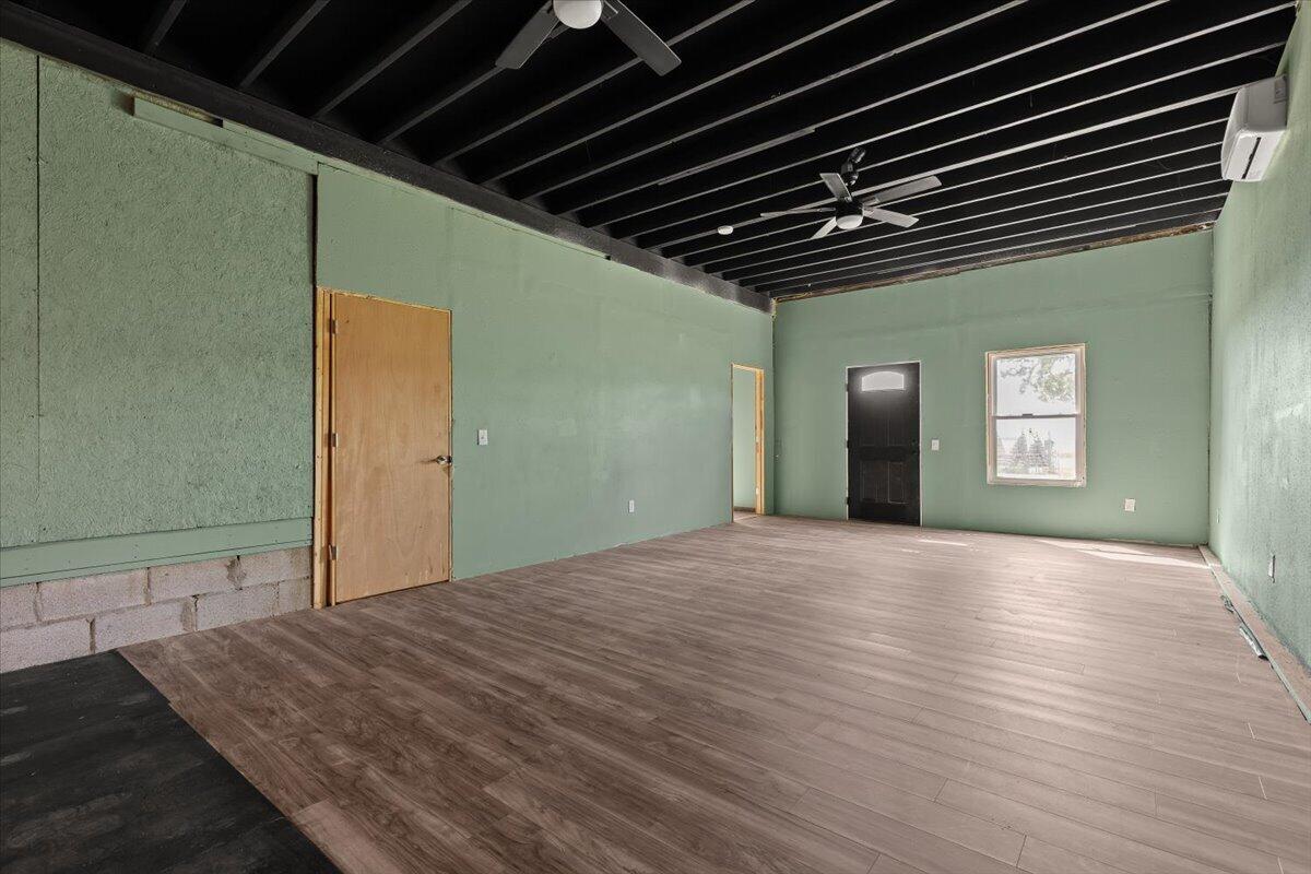 794 State Highway East Property Photo 33