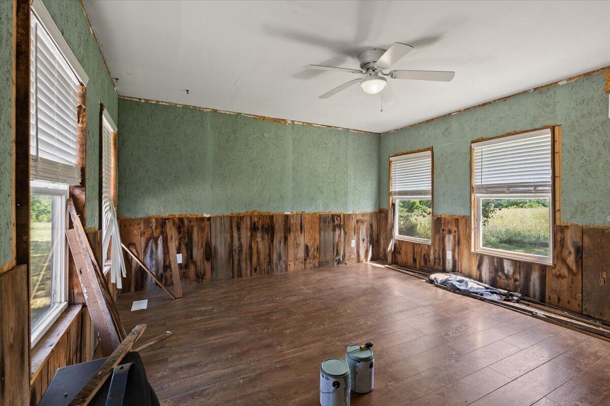 794 State Highway East Property Photo 38