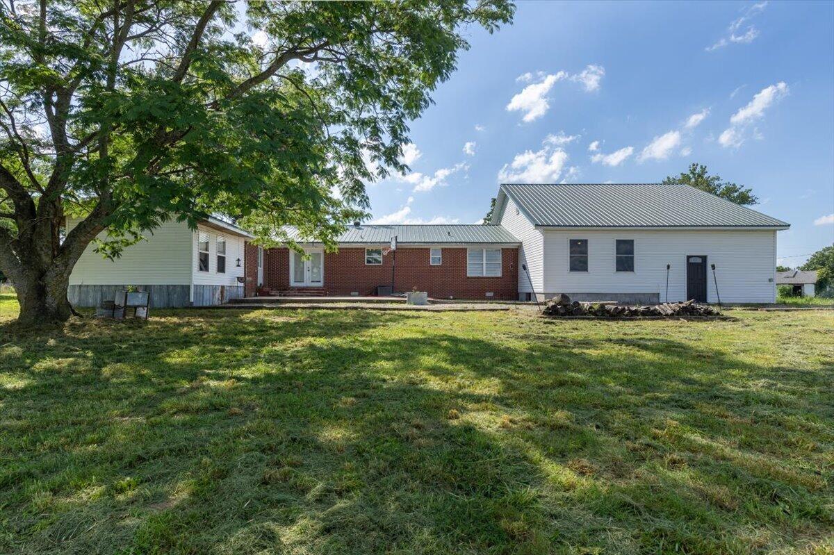 794 State Highway East Property Photo 49