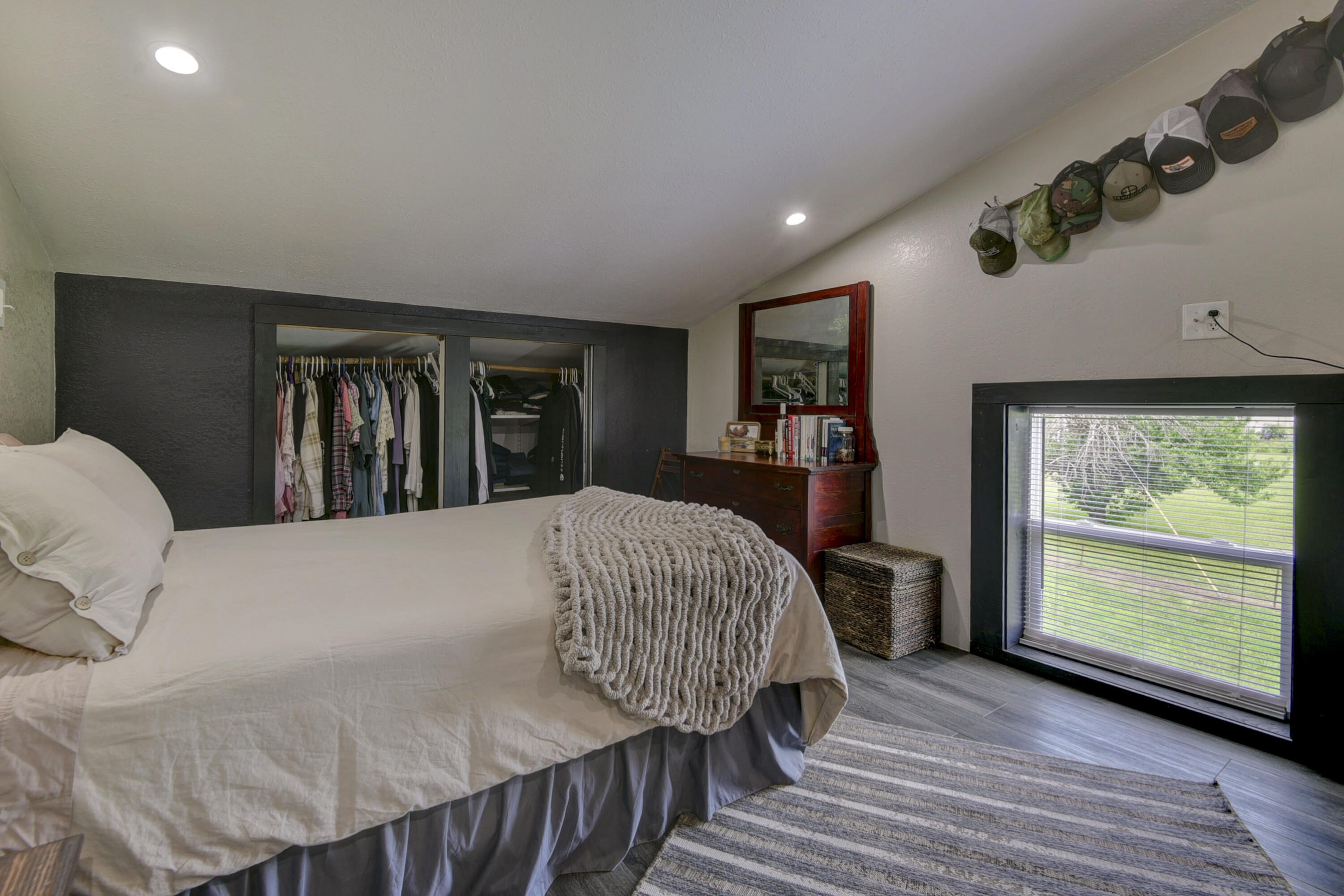 4952 Highway F Property Photo 10