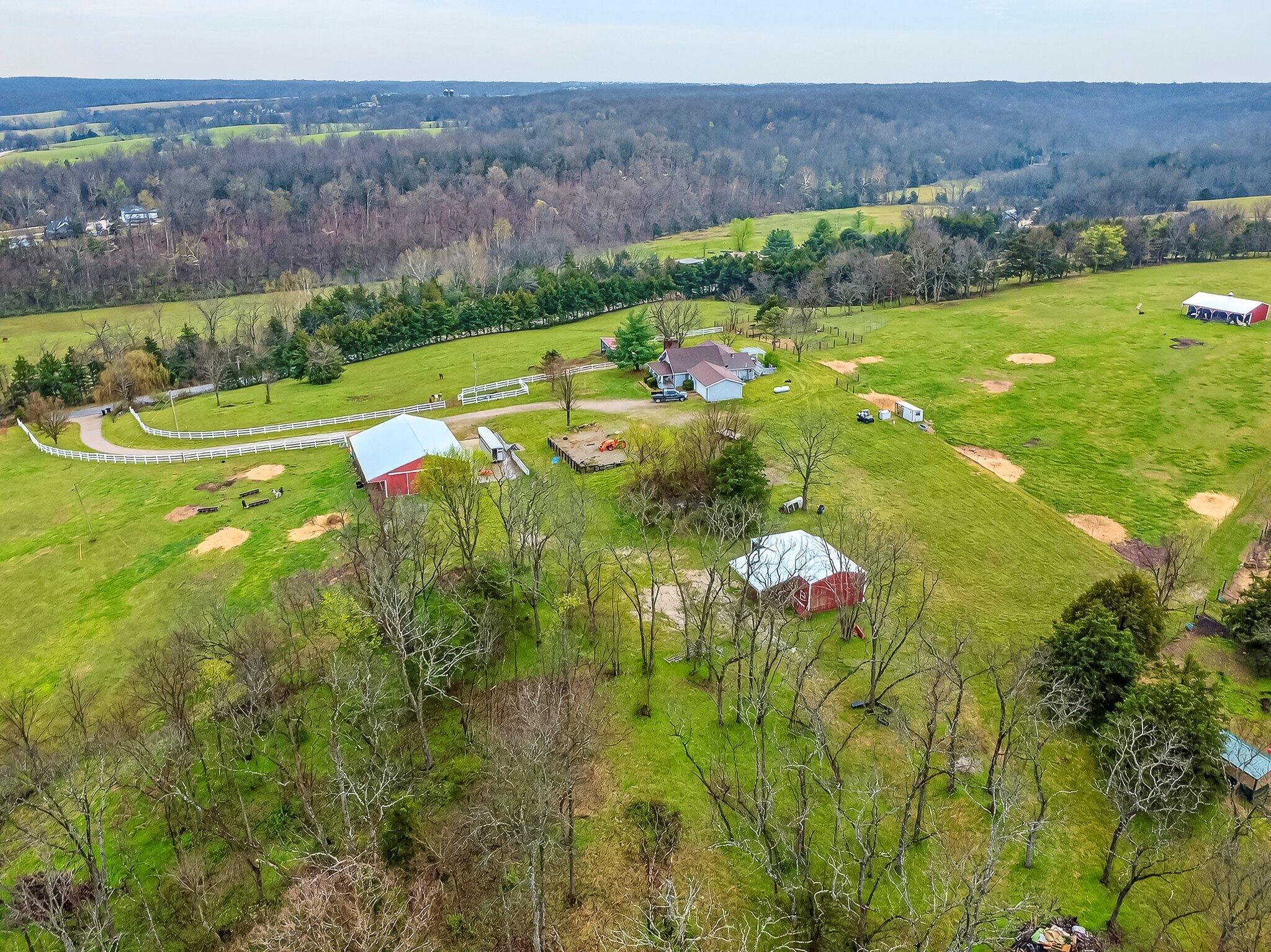 3735 Meyers Hollow Road Property Photo 1