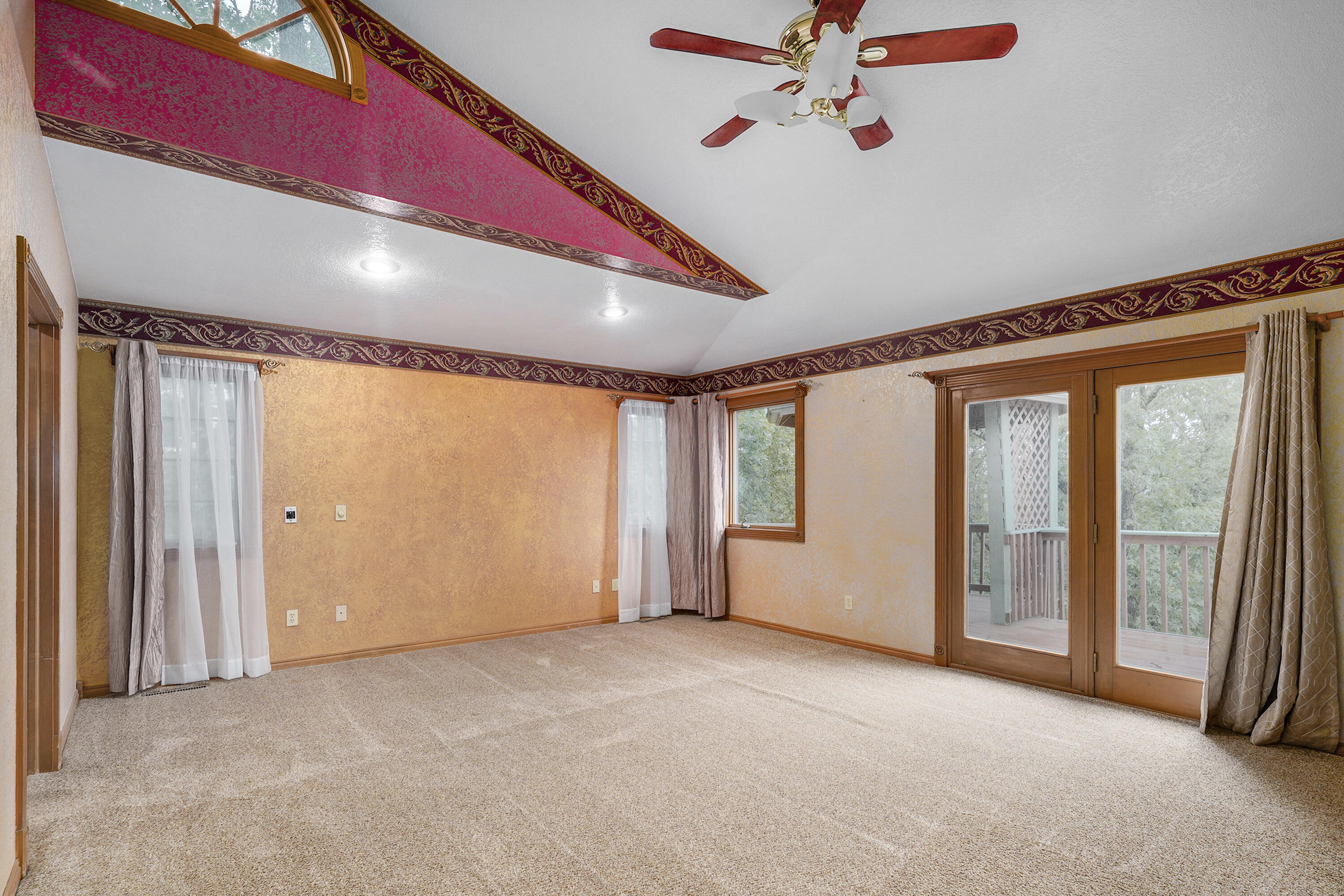 1908 Center Road Property Photo 35